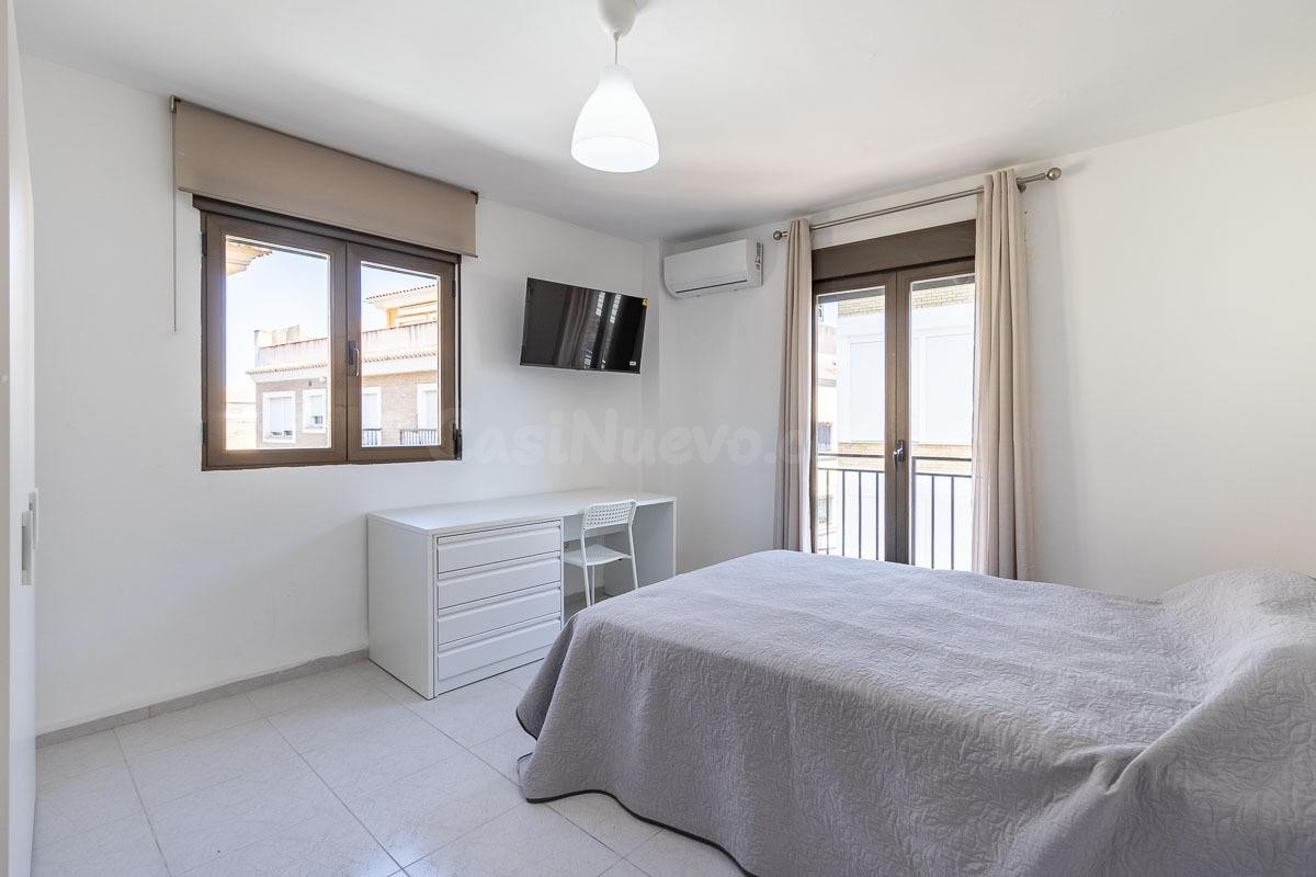 Armilla. Se alquila bonito piso amueblado de 3 dormitorios. - foto 5