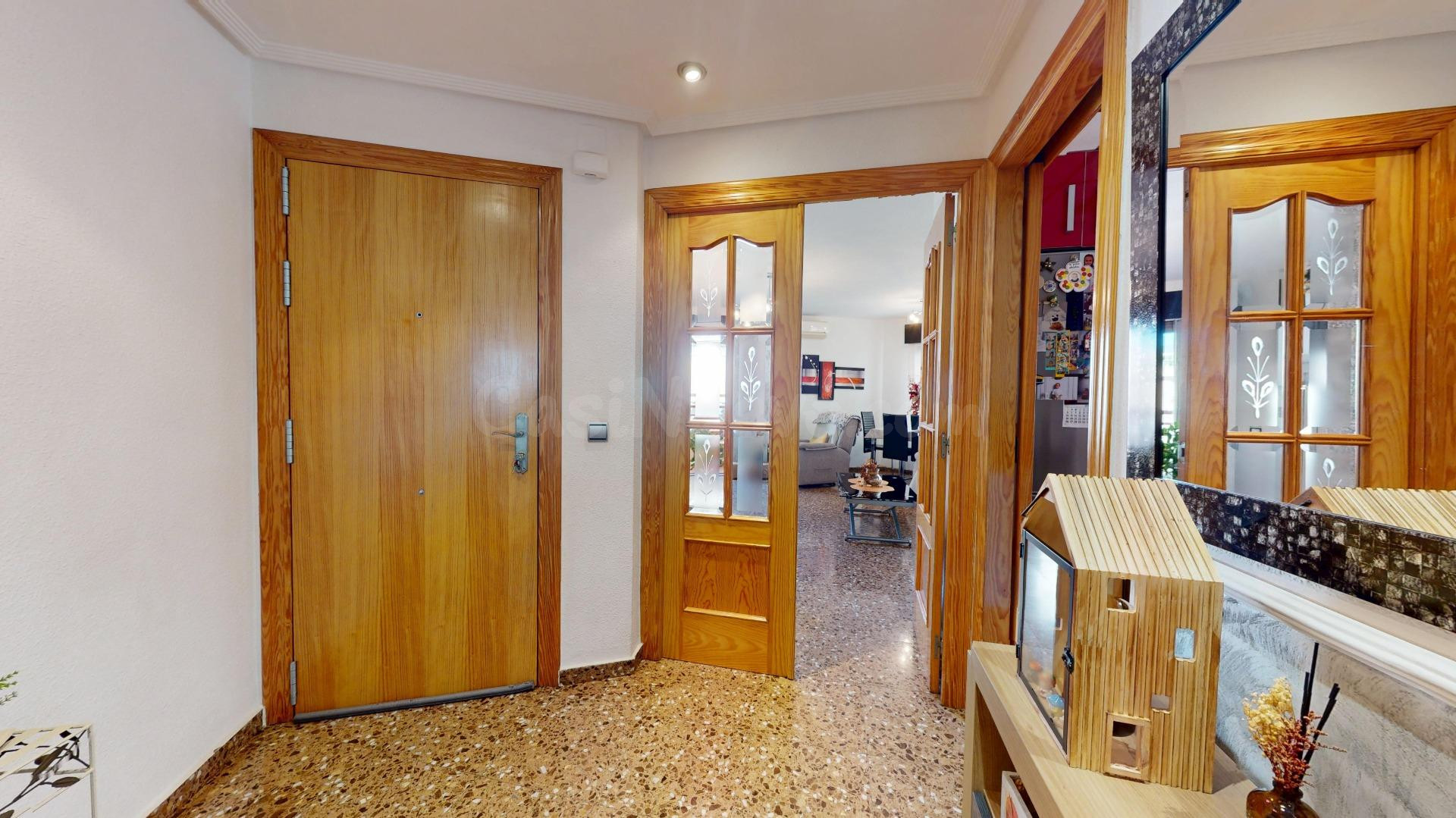 Amplia vivienda en Carolinas Bajas – Alicante