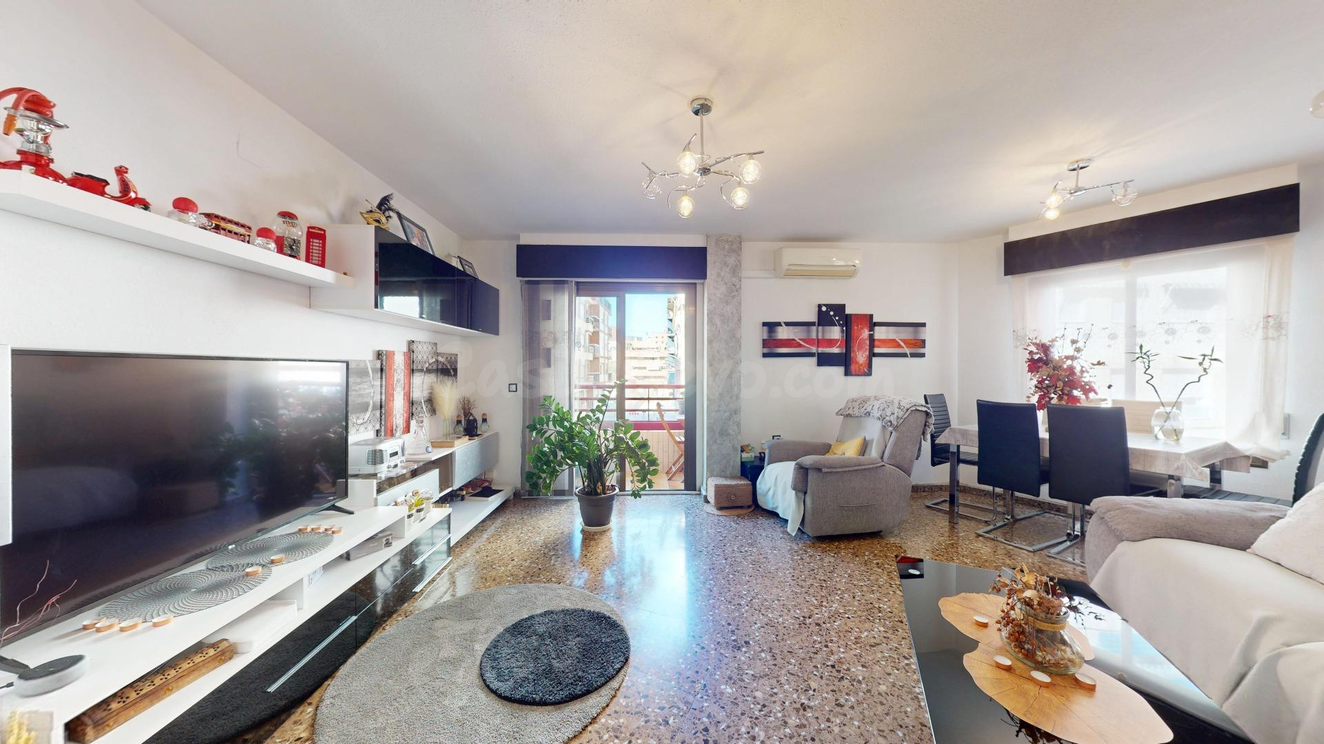 Amplia vivienda en Carolinas Bajas – Alicante - foto 3