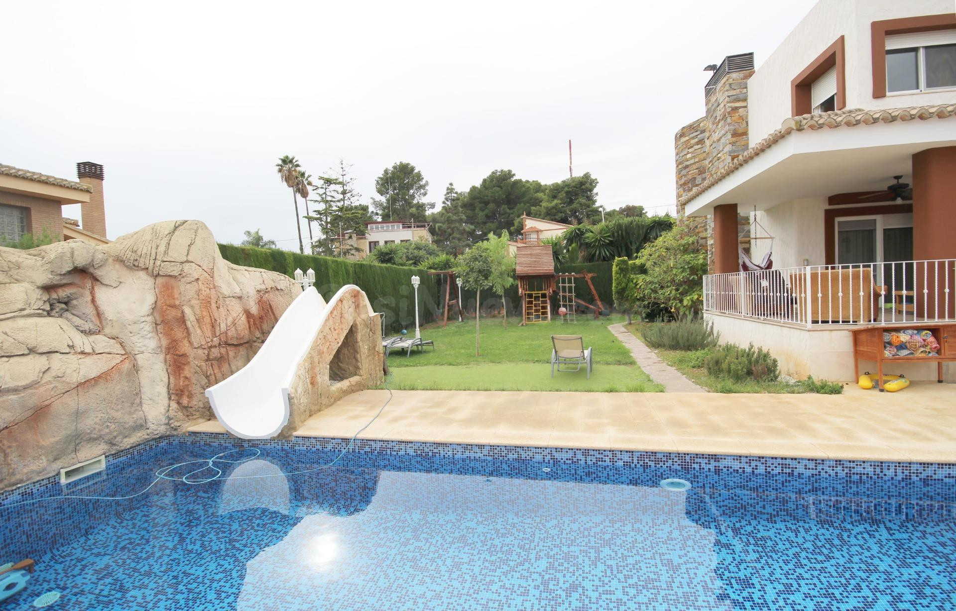 ESPECTACULAR CHALET EN VENTA ZONA LAS AMÉRICAS - foto 2