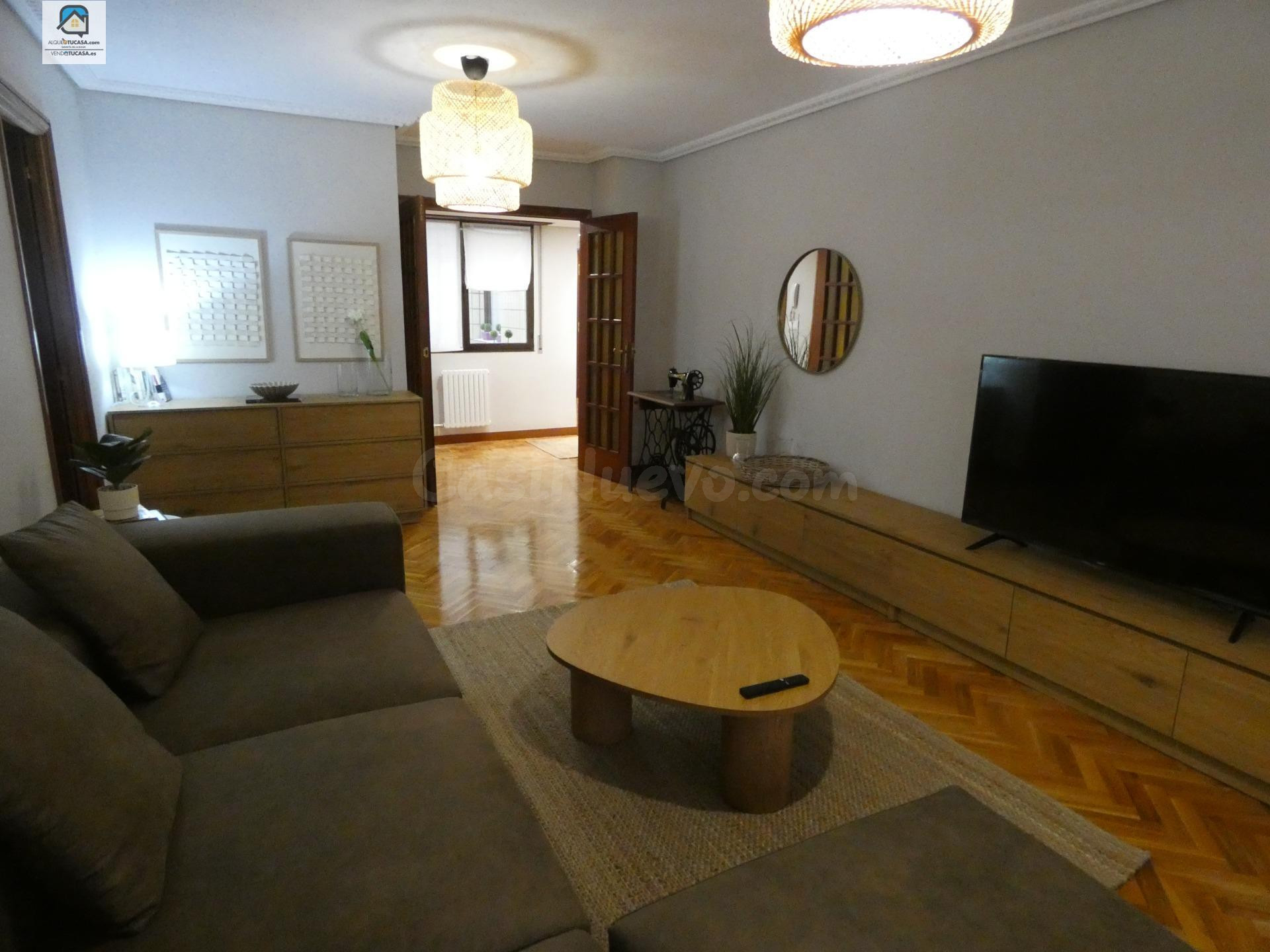 Moderno Piso en el Centro de Palencia - Ideal para Alquiler  - foto 3