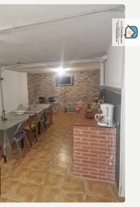 Elegante Chalet Pareado en Venta de Baños - Ideal para Famil - foto 3