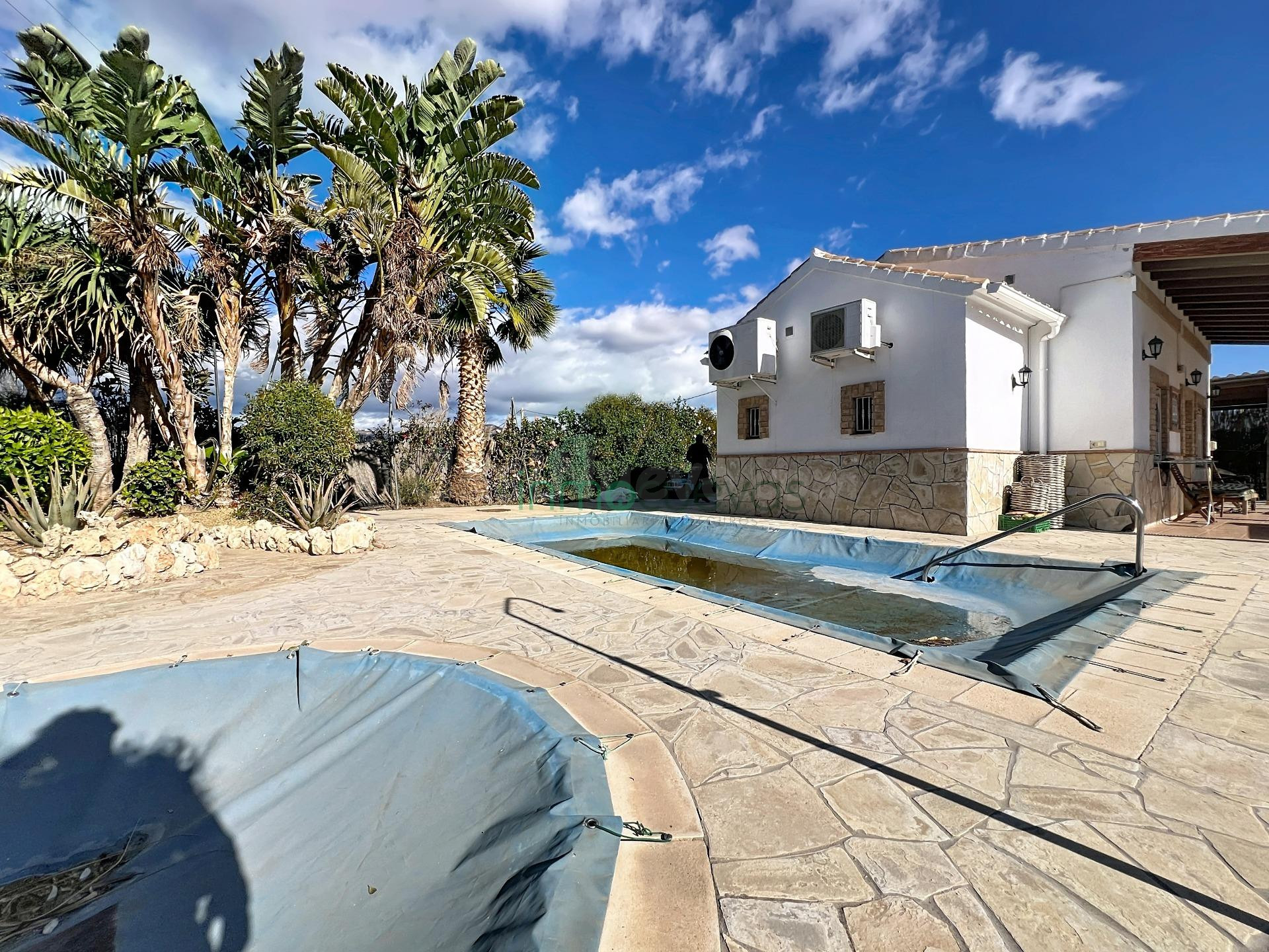 Encantadora Casa con Terreno y Piscina en Cuevas del Almanzo - foto 4