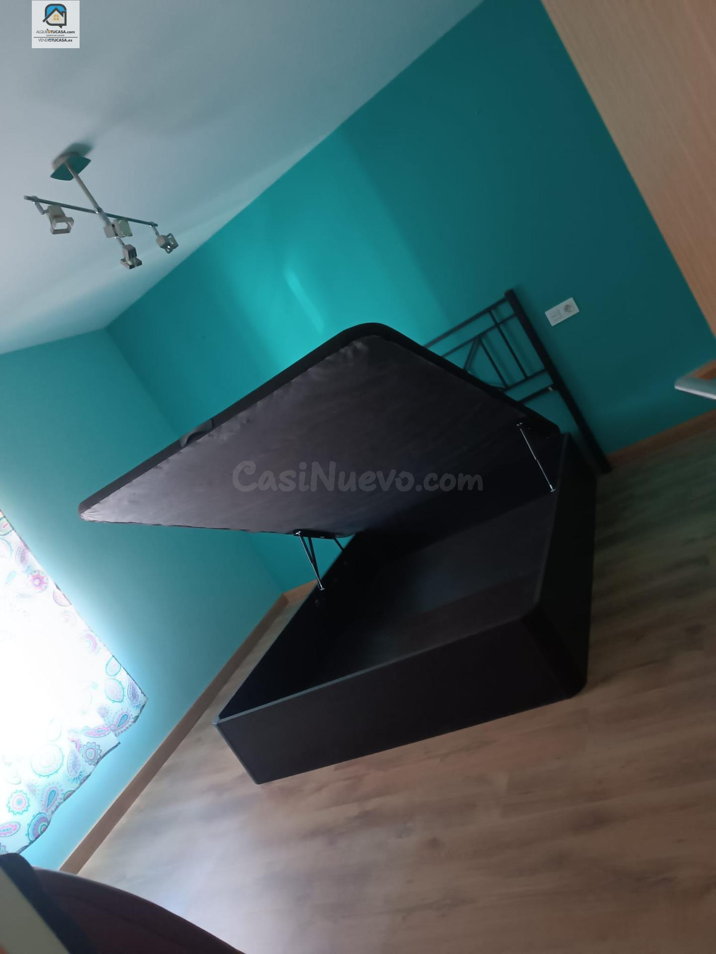 Amplia y Modernizada Casa de Dos Plantas en la Zona del Cris - foto 5