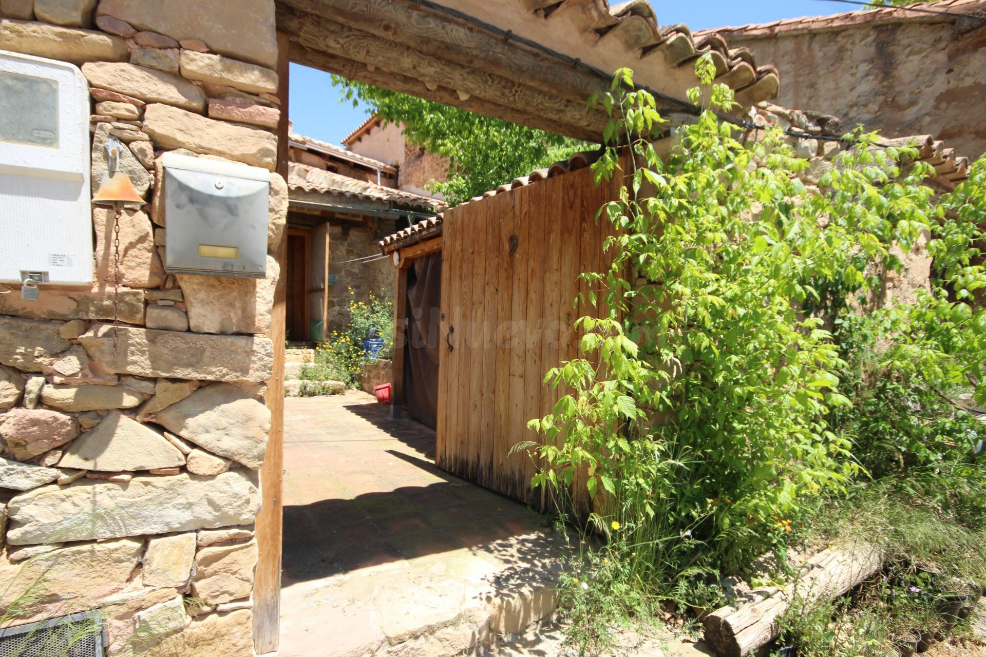CASA DE PUEBLO DE MONTAÑA EN AHILLAS (CHELVA)