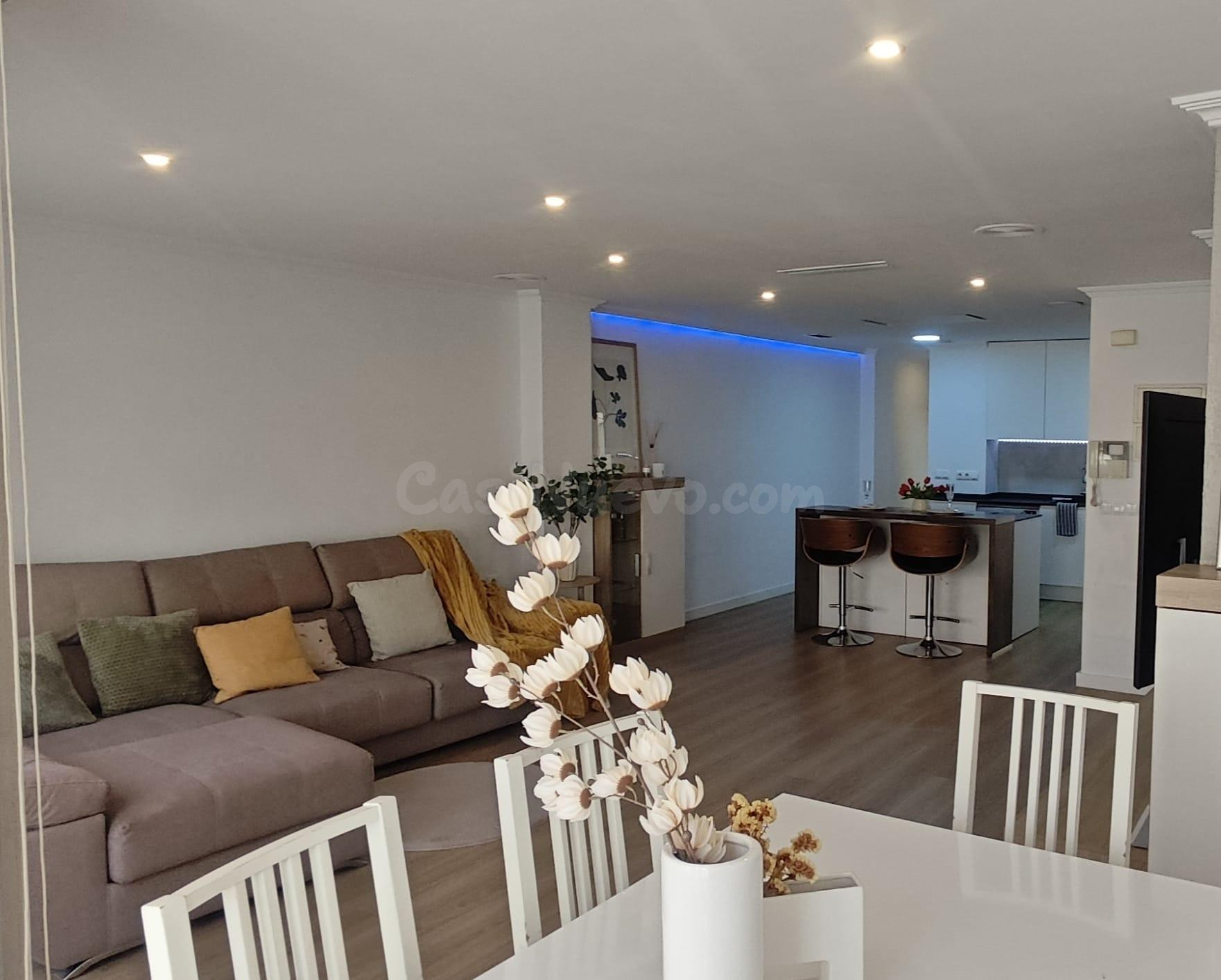 ¡No dejes escapar esta exclusica oportunidad!! Amplio piso l - foto 2