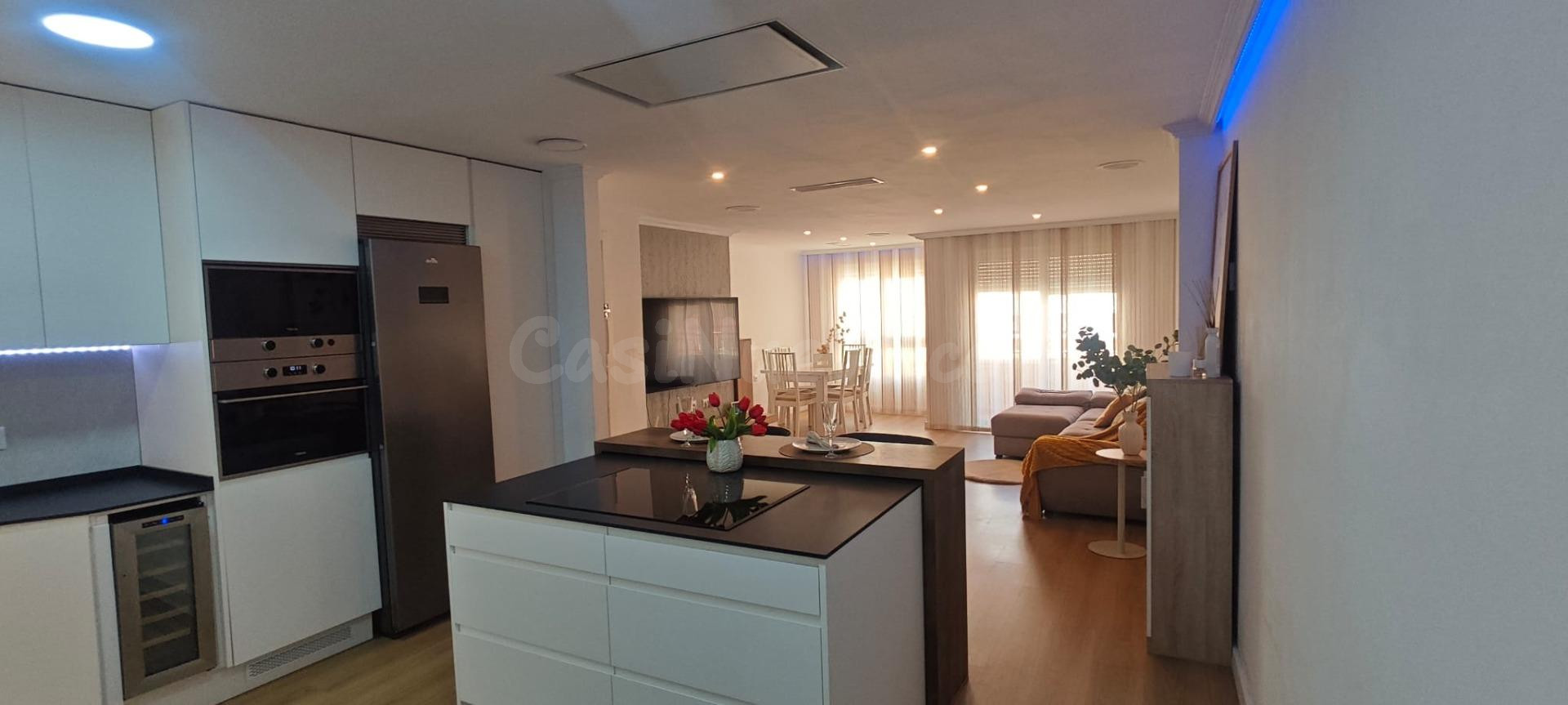¡No dejes escapar esta exclusica oportunidad!! Amplio piso l - foto 4