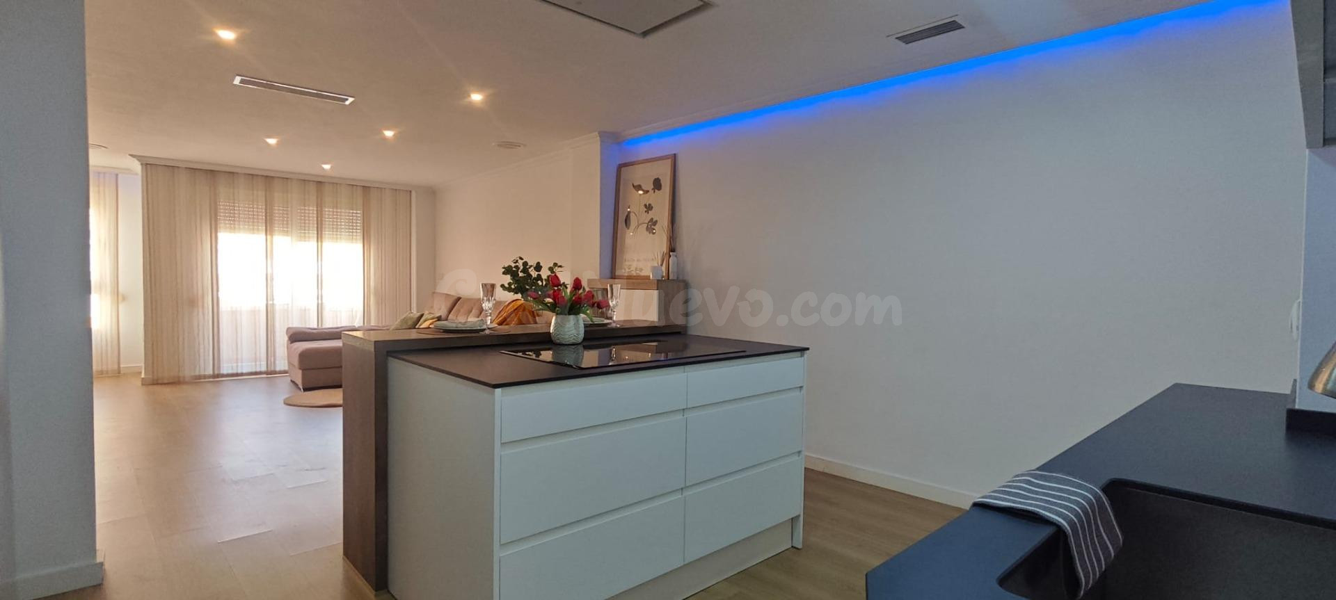 ¡No dejes escapar esta exclusica oportunidad!! Amplio piso l - foto 5