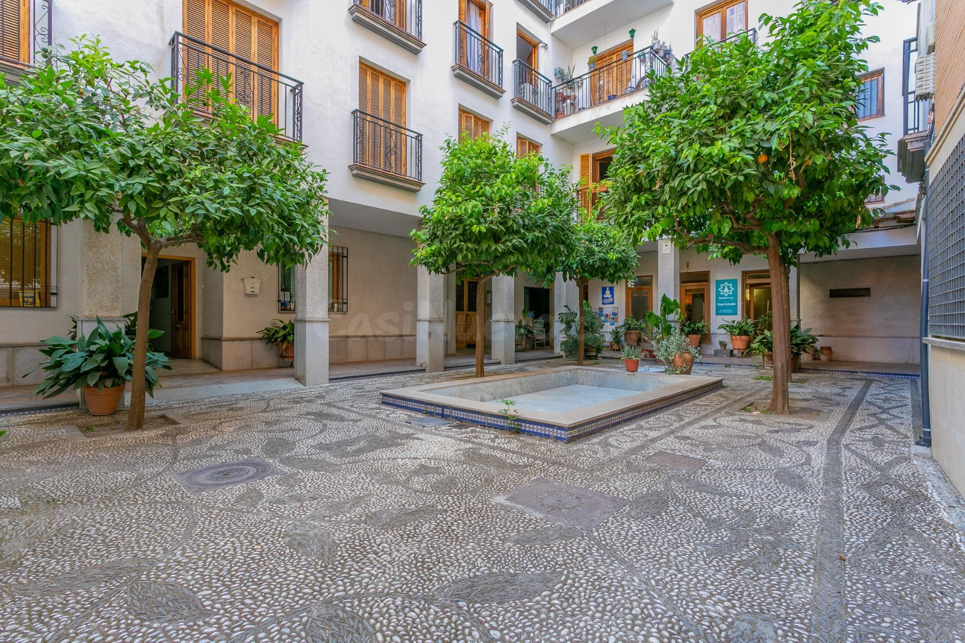 TRATESTERO EN VENTA EN EL CENTRO DE GRANADA - foto 4