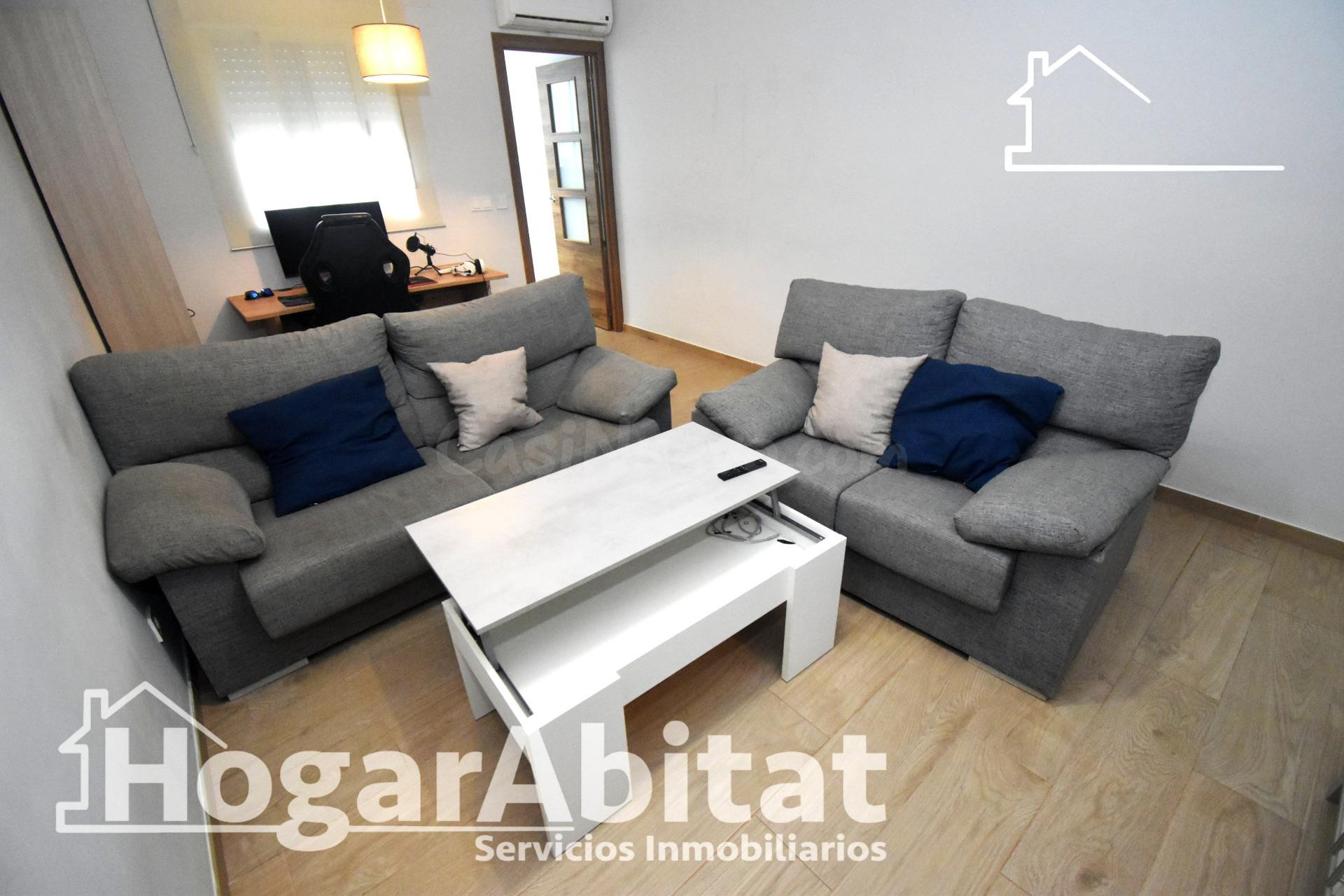 ¡OPORTUNIDAD! REFORMADO CON GARAJE Y GRAN TERRAZA   - foto 2