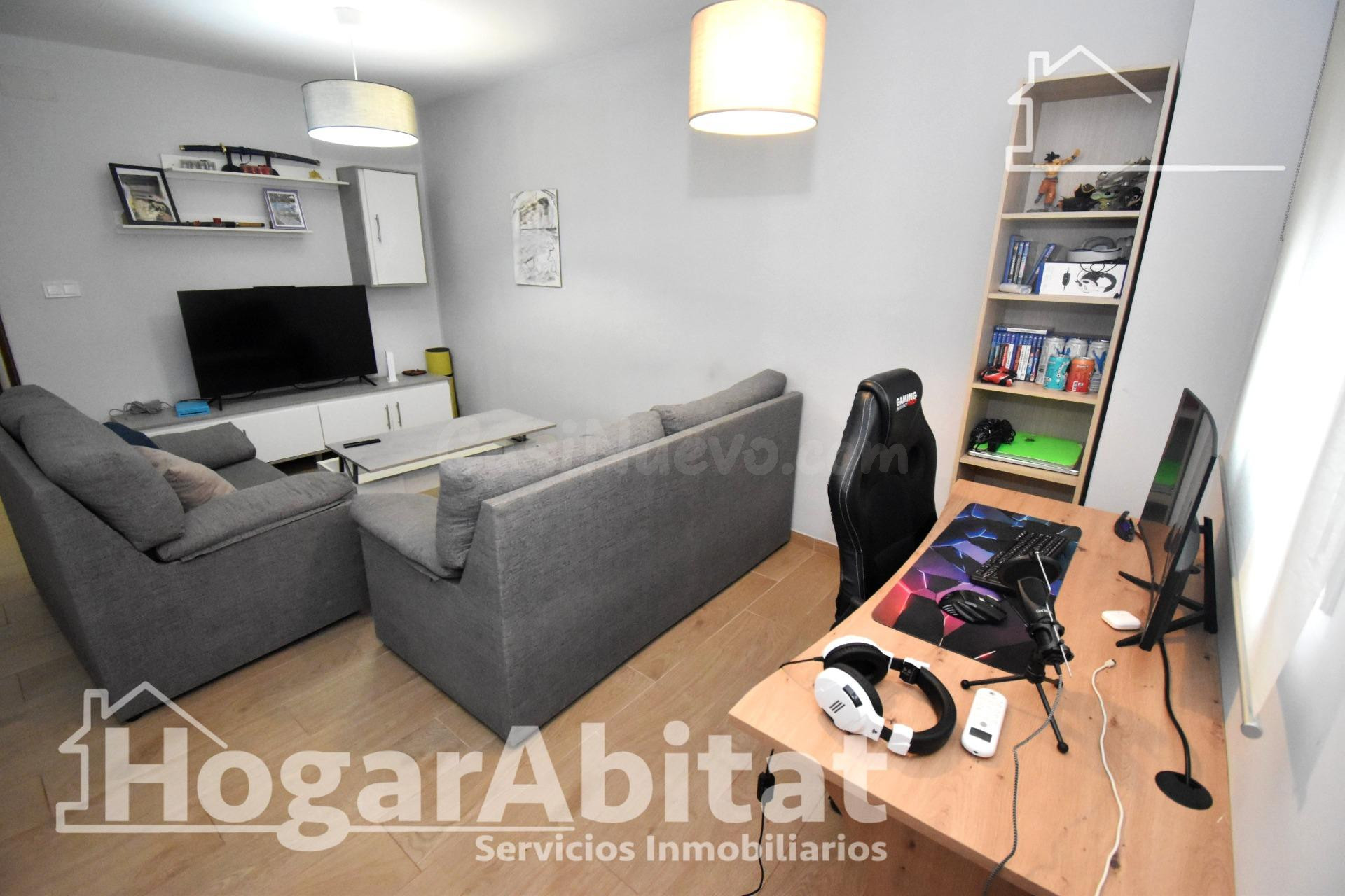¡OPORTUNIDAD! REFORMADO CON GARAJE Y GRAN TERRAZA   - foto 3