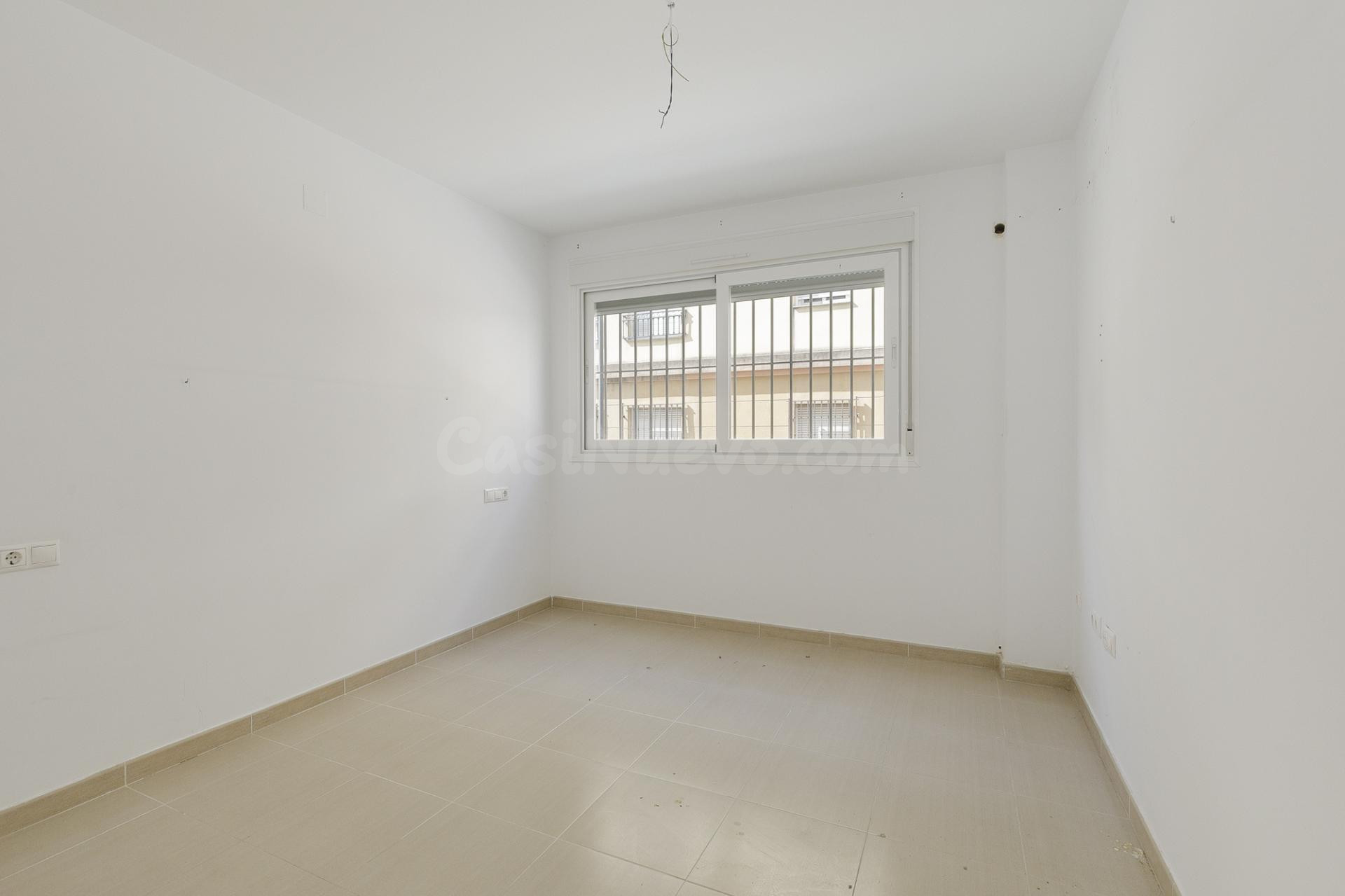Se vende VPO en Pinos Puente - Junto al cuartel de la Guardi - foto 4