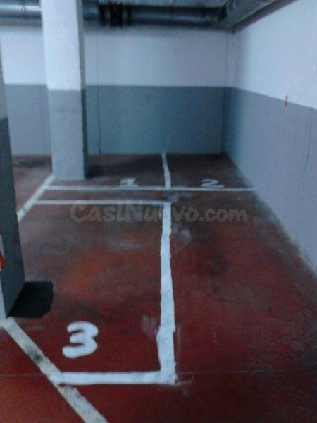 PLAZA DE PÁRKING PARA MOTO EN VENTA ZONA BASES DE MANRESA PO - foto 2