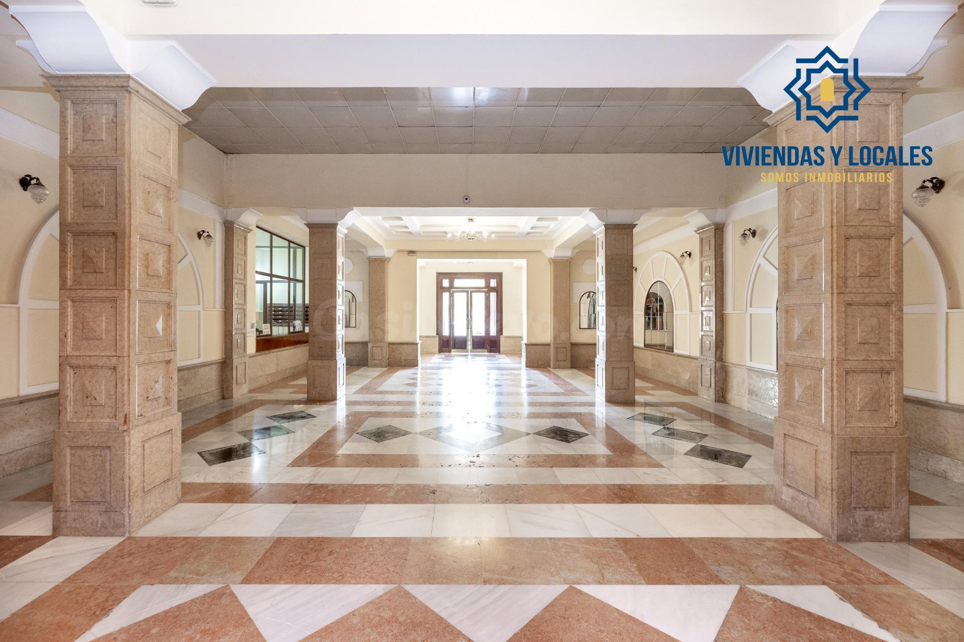 Gran vivienda en Plaza Los Campos - 7 habitaciones - foto 4