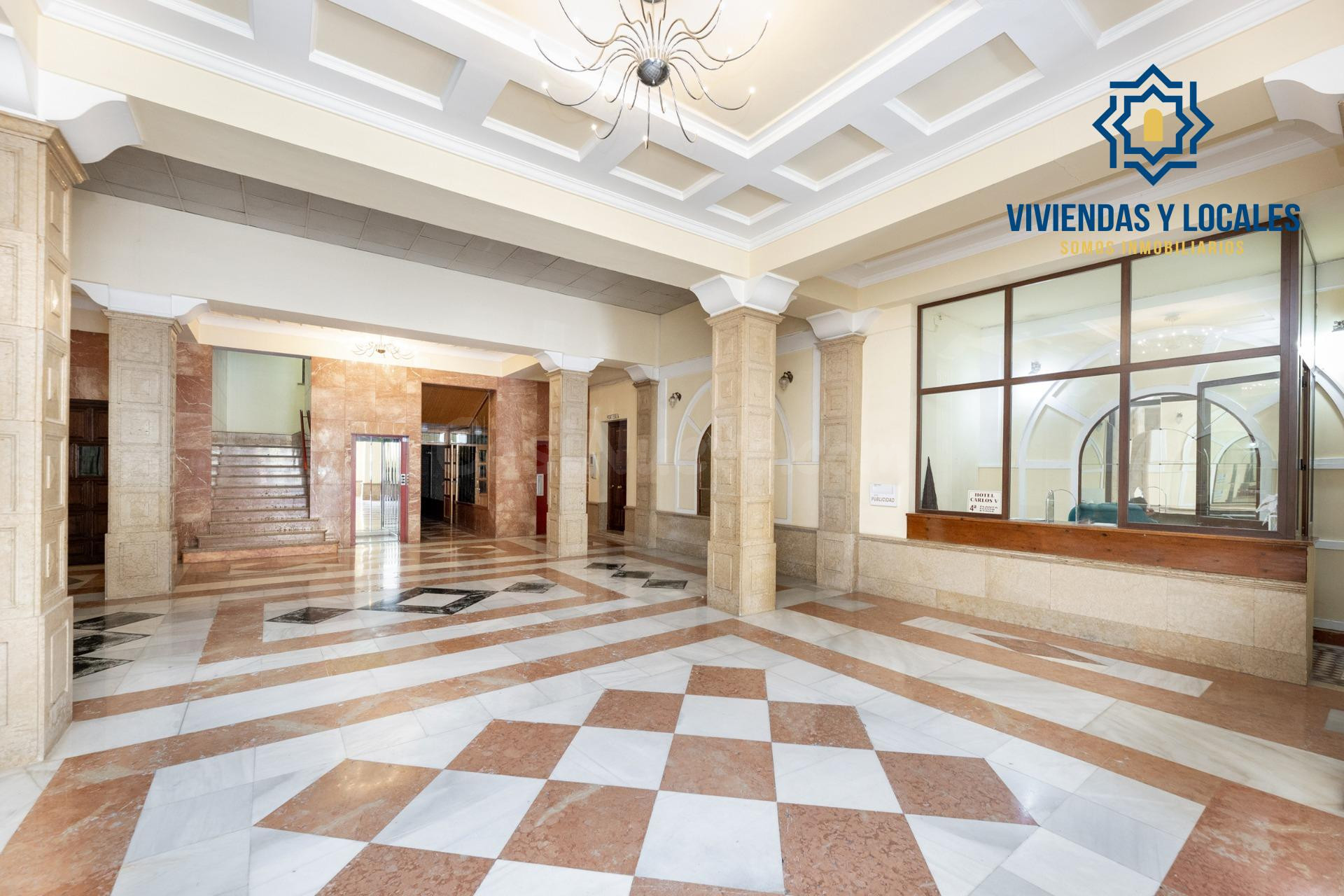 Gran vivienda en Plaza Los Campos - 7 habitaciones - foto 5