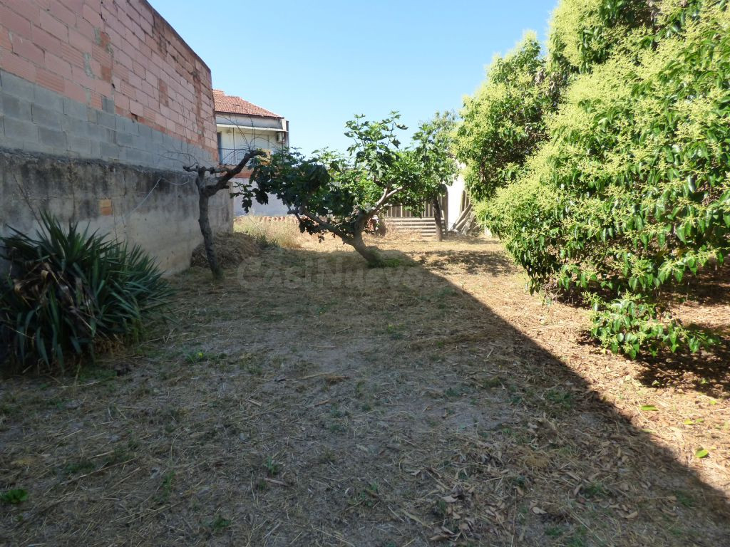 ¡OPORTUNITAT! SOLAR DE 4463 M2 EDIFICABLES EN VENTAA EN EL C - foto 2