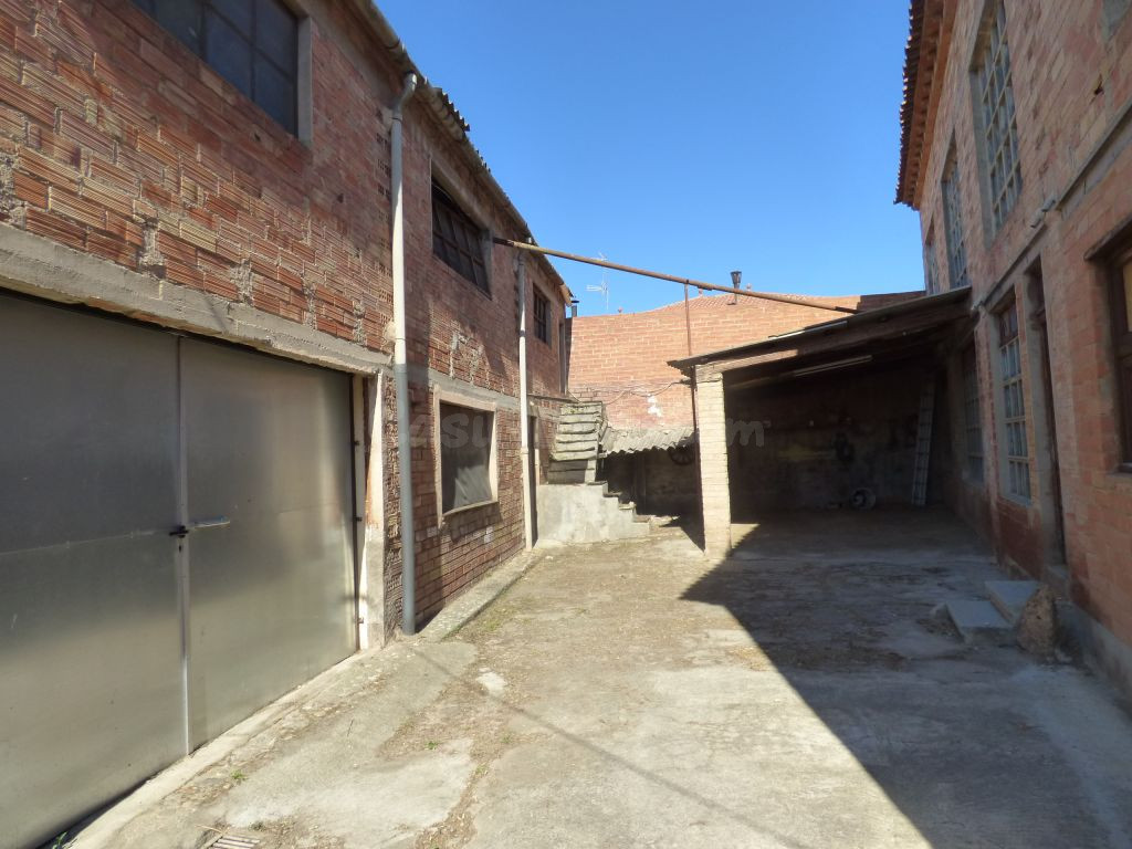 ¡OPORTUNITAT! SOLAR DE 4463 M2 EDIFICABLES EN VENTAA EN EL C - foto 5