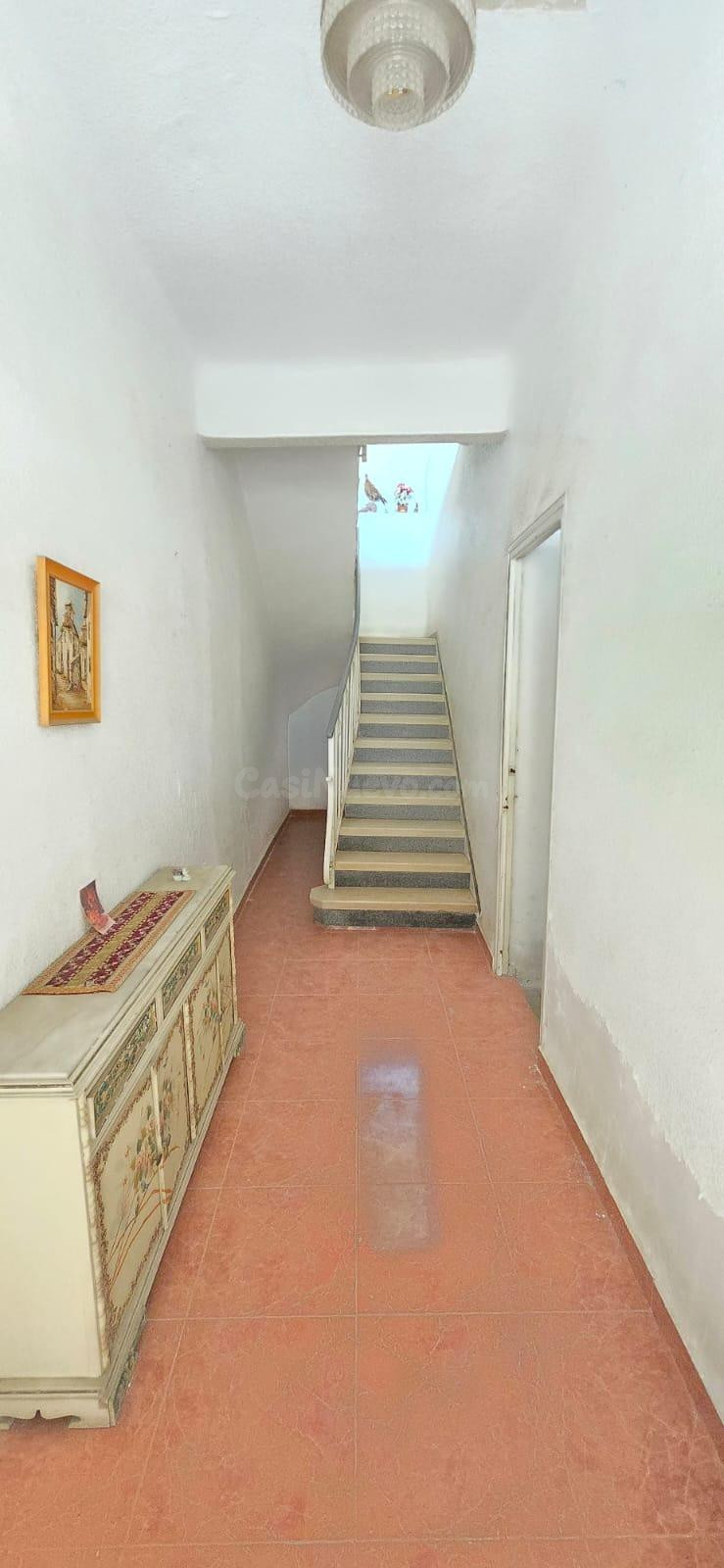 ¡OPORTUNIDAD! CASA CON TERRENO EN ALGUAZAS – IDEAL PARA DOS  - foto 2