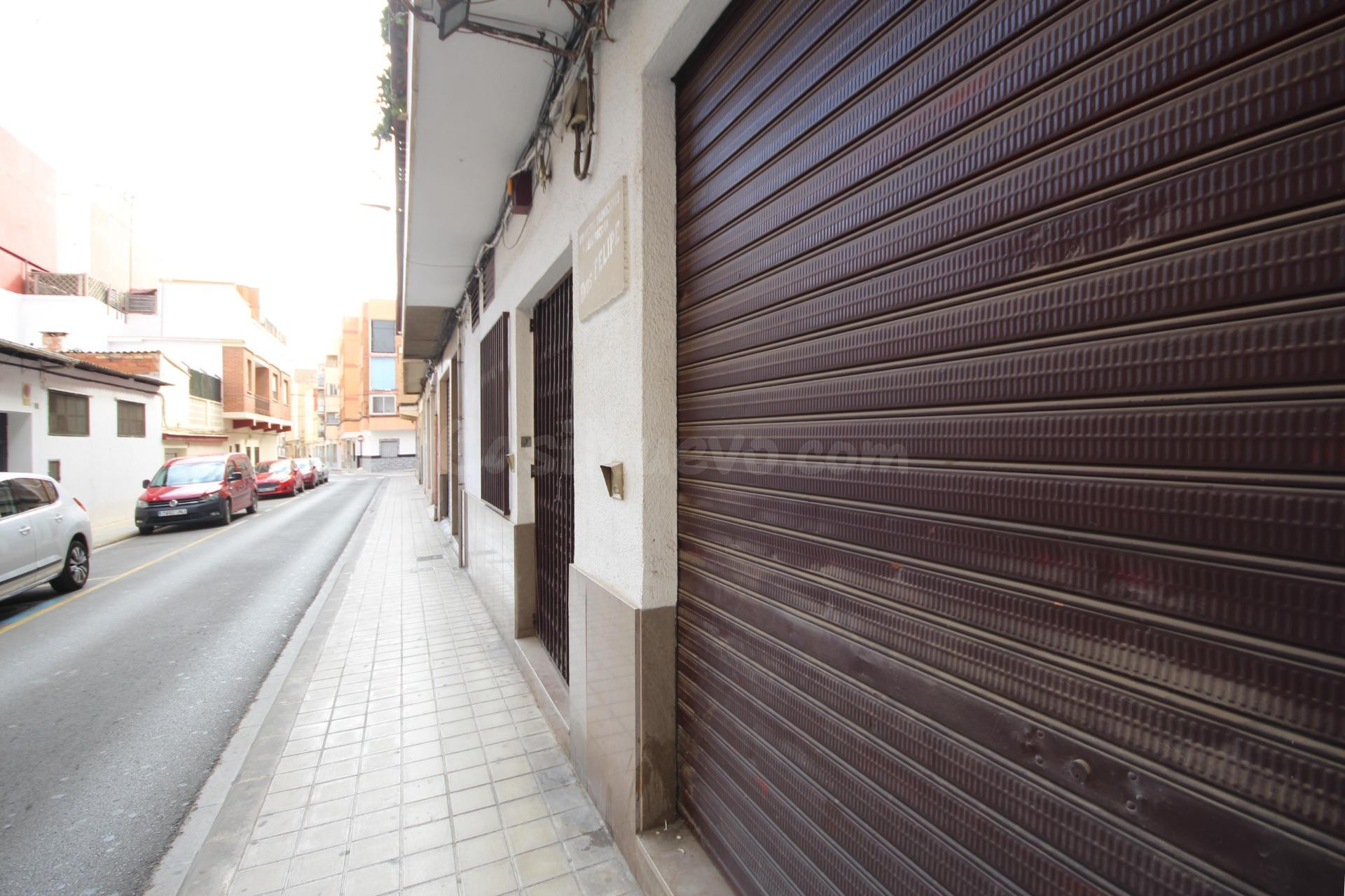 OPORTUNIDAD ÚNICA: DOS LOCALES COMERCIALES COMUNICADOS JUNTO - foto 3
