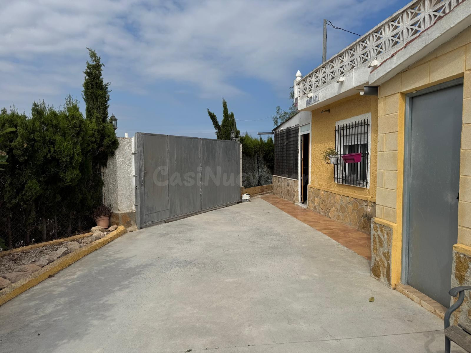 Casa de Ensueño en La Marina con Piscina y Vistas Impresiona - foto 2