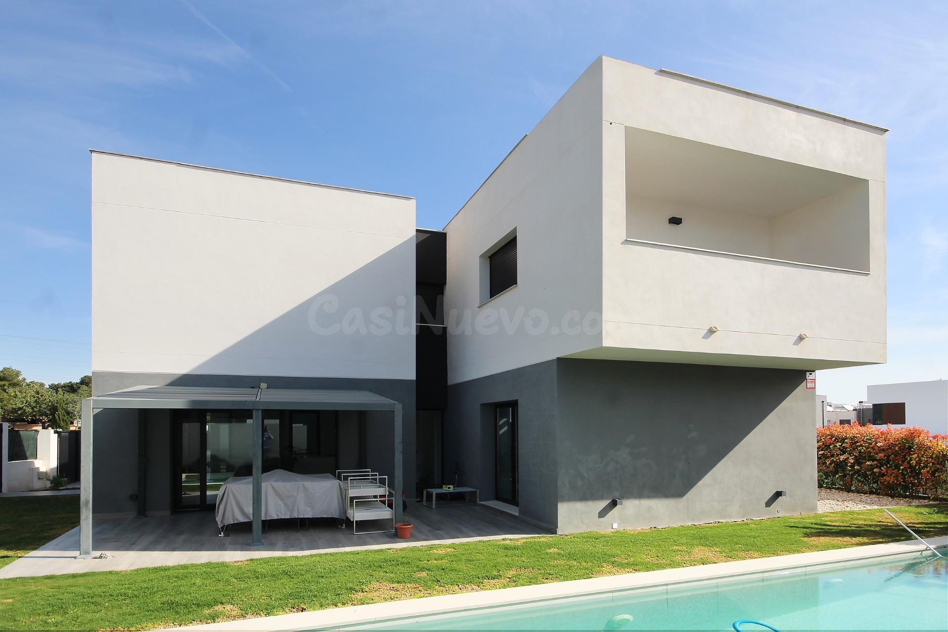 EXCLUSIVA VIVIENDA DE DISEÑO EN SANTA APOLONIA. - foto 5