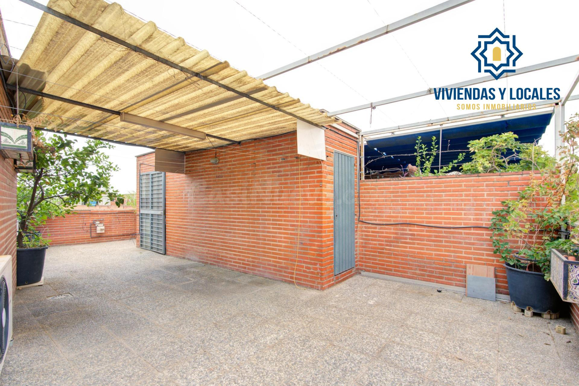 EN VENTA ATICO DÚPLEX CON GRAN TERRAZA JUNTO ESTACIÓN DE AUT