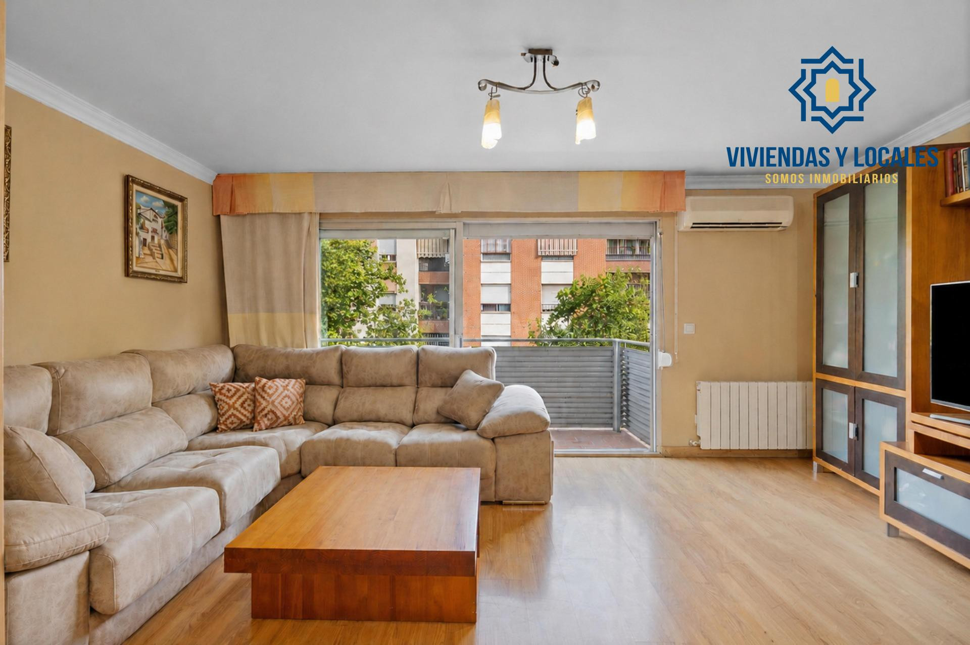 EN VENTA ATICO DÚPLEX CON GRAN TERRAZA JUNTO ESTACIÓN DE AUT - foto 5