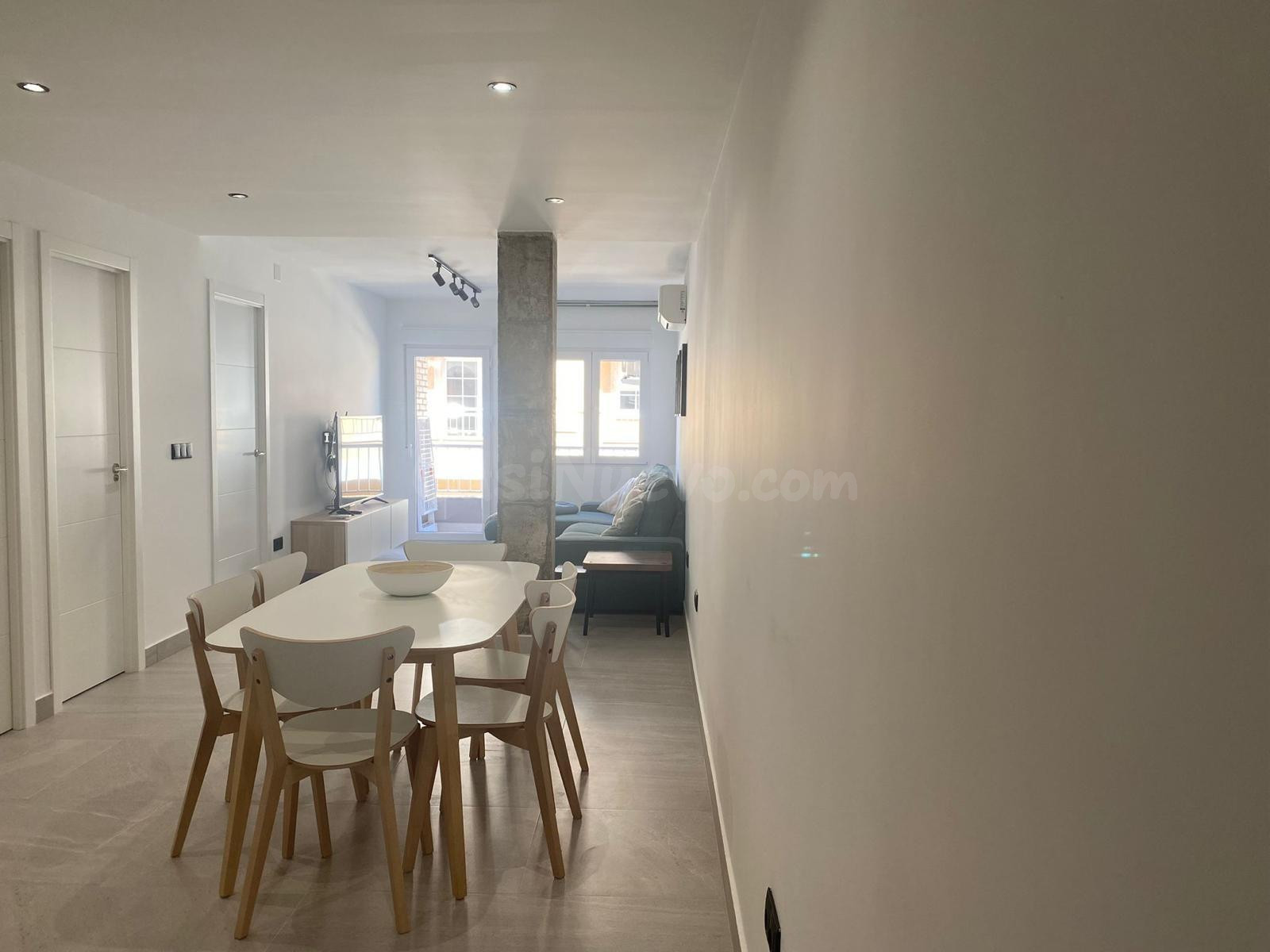¡Tu Nuevo Hogar en La Mata! PISO REFORMADO DE 3 habitaciones - foto 2