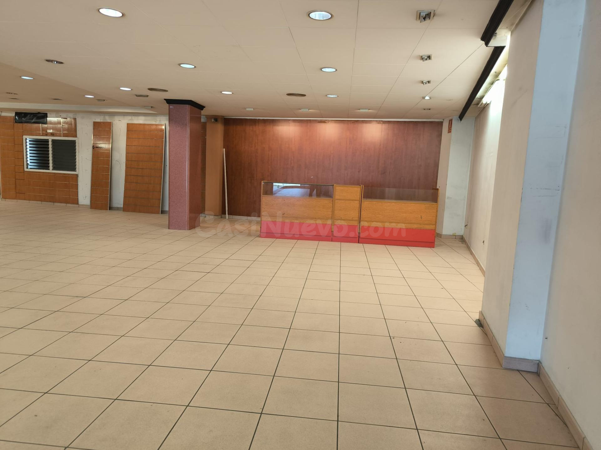Local comercial 200m² en alquiler - Sagrada Familia