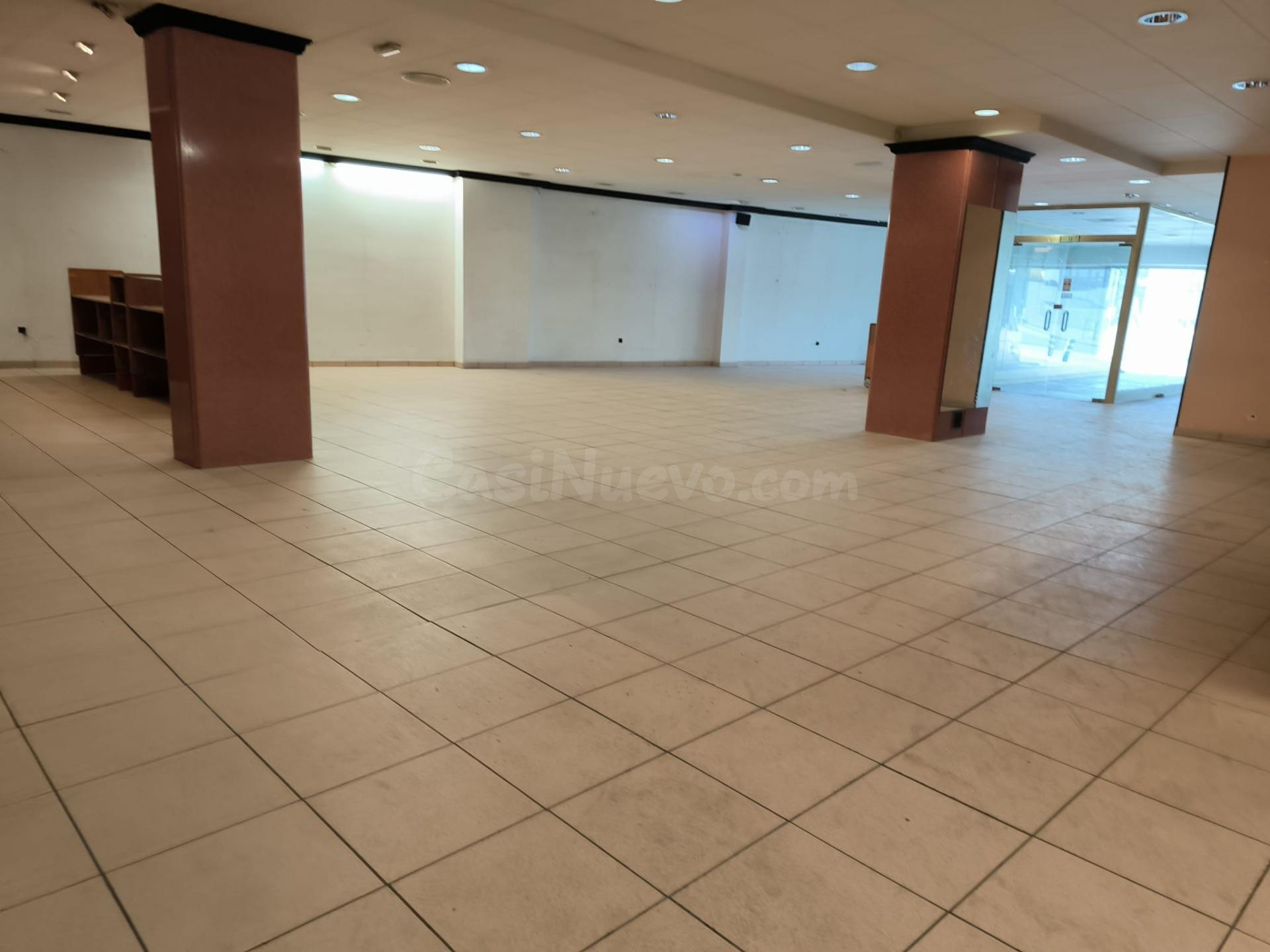 Local comercial 200m² en alquiler - Sagrada Familia - foto 4