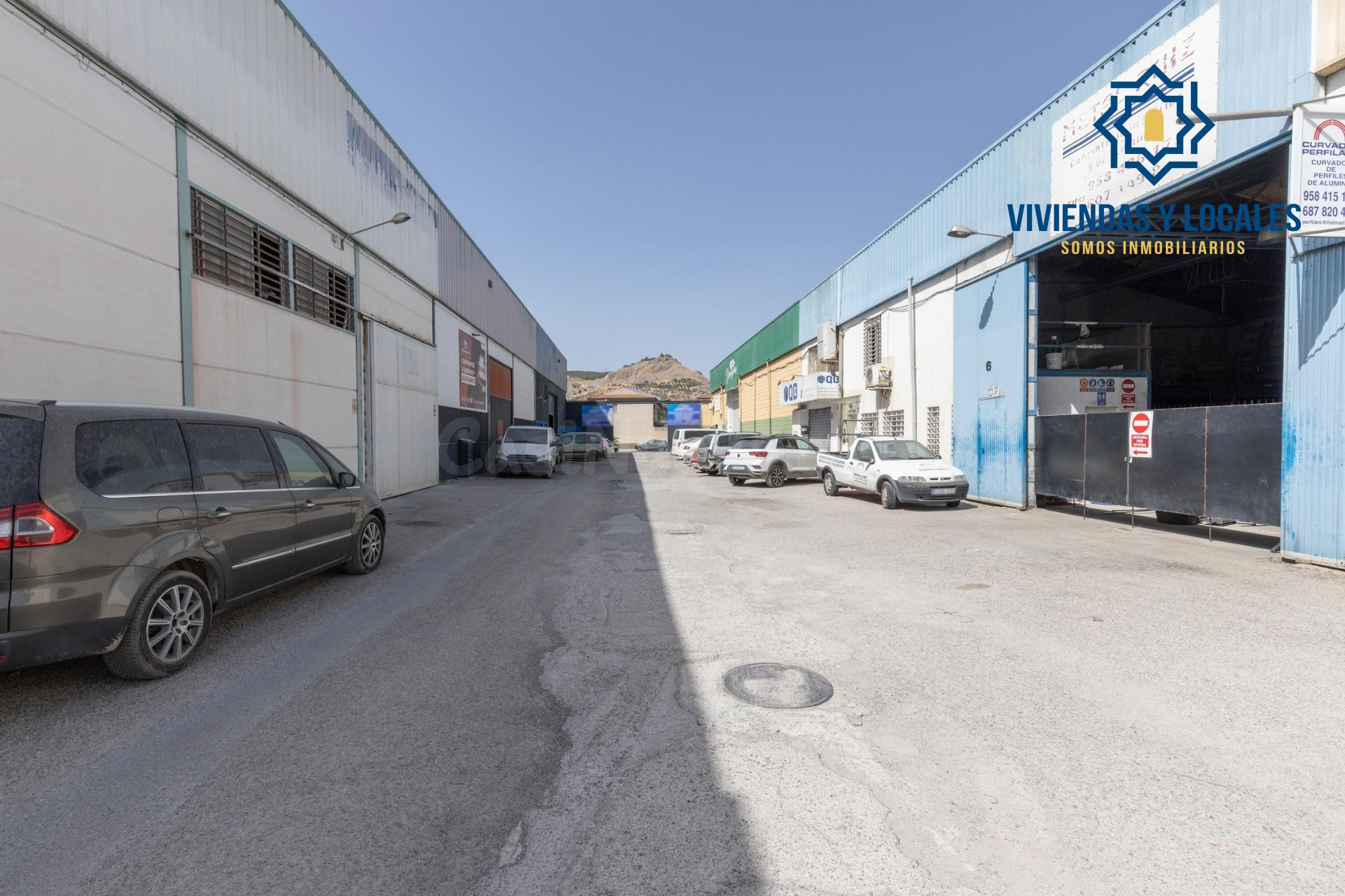 Nave industrial en venta en Atarfe (Granada) | 757 m2 constr - foto 4