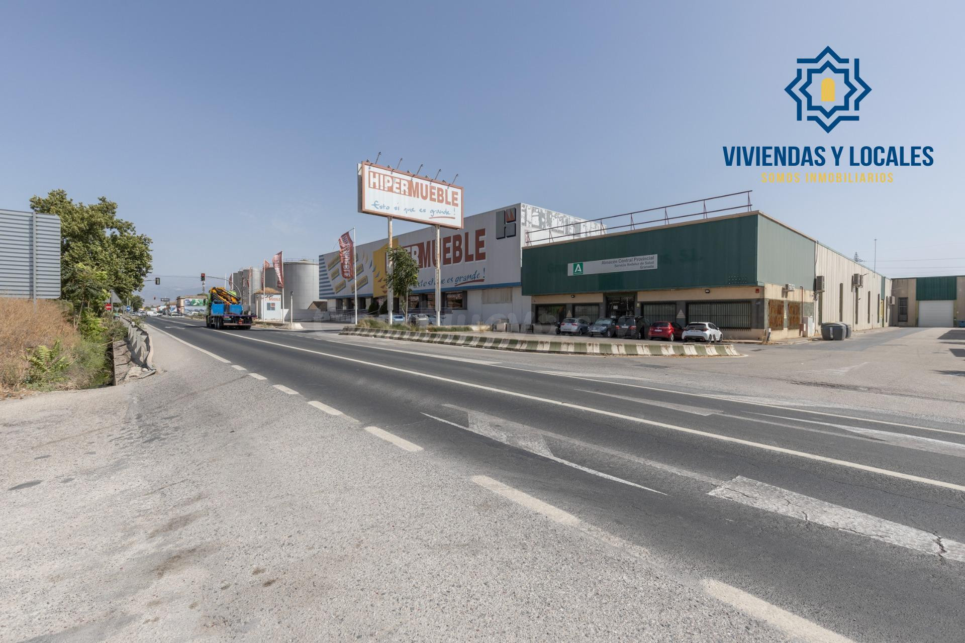 Nave industrial en venta en Atarfe (Granada) | 757 m2 constr - foto 5