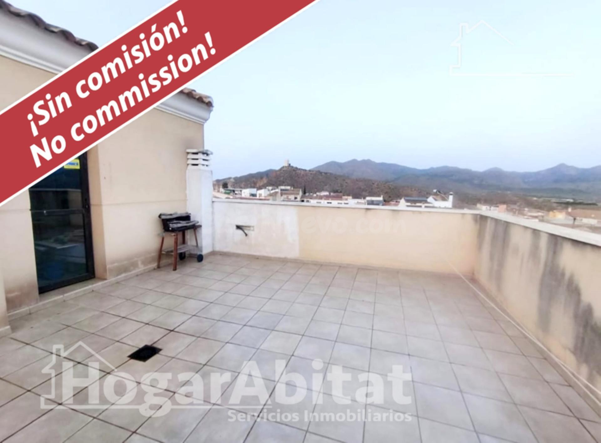 ÁTICO DÚPLEX CON TERRAZA Y ASCENSOR