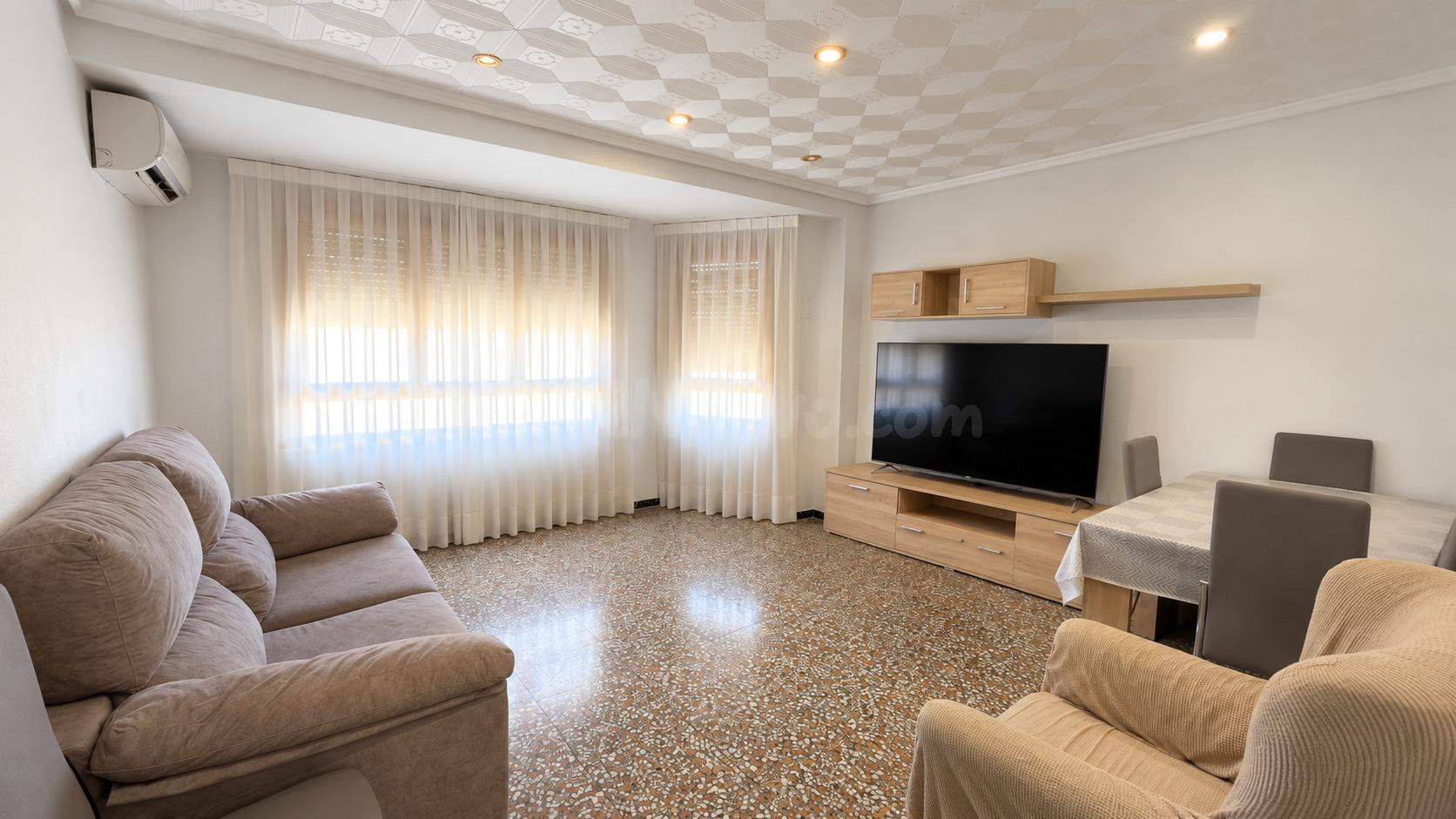 LAS VIVIENDAS DE ANTES QUE TODOS BUSCAMOS: 4 habitaciones Y 