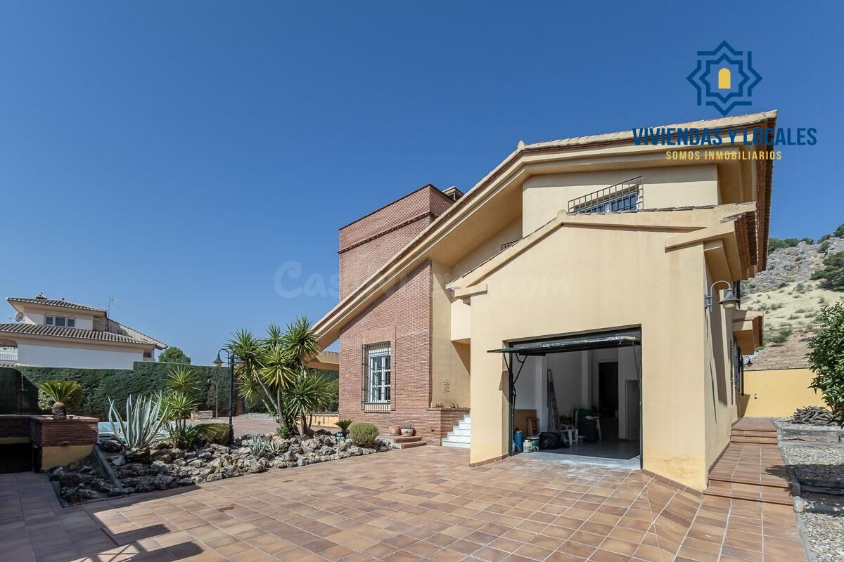 Chalet en Monte Elvira, Albolote - foto 4