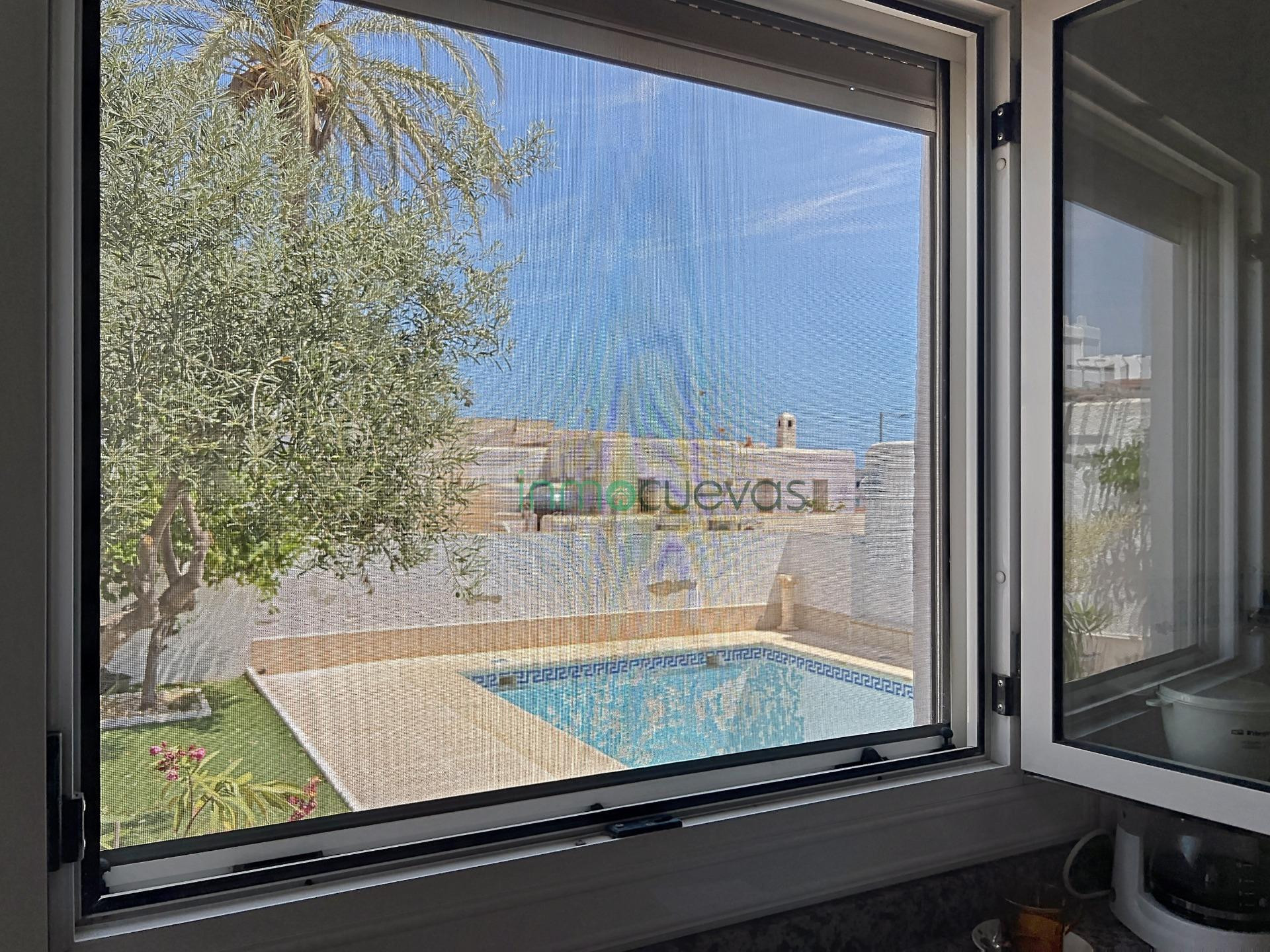 Espléndida Propiedad en Mojácar con Piscina y Terraza a Paso - foto 2