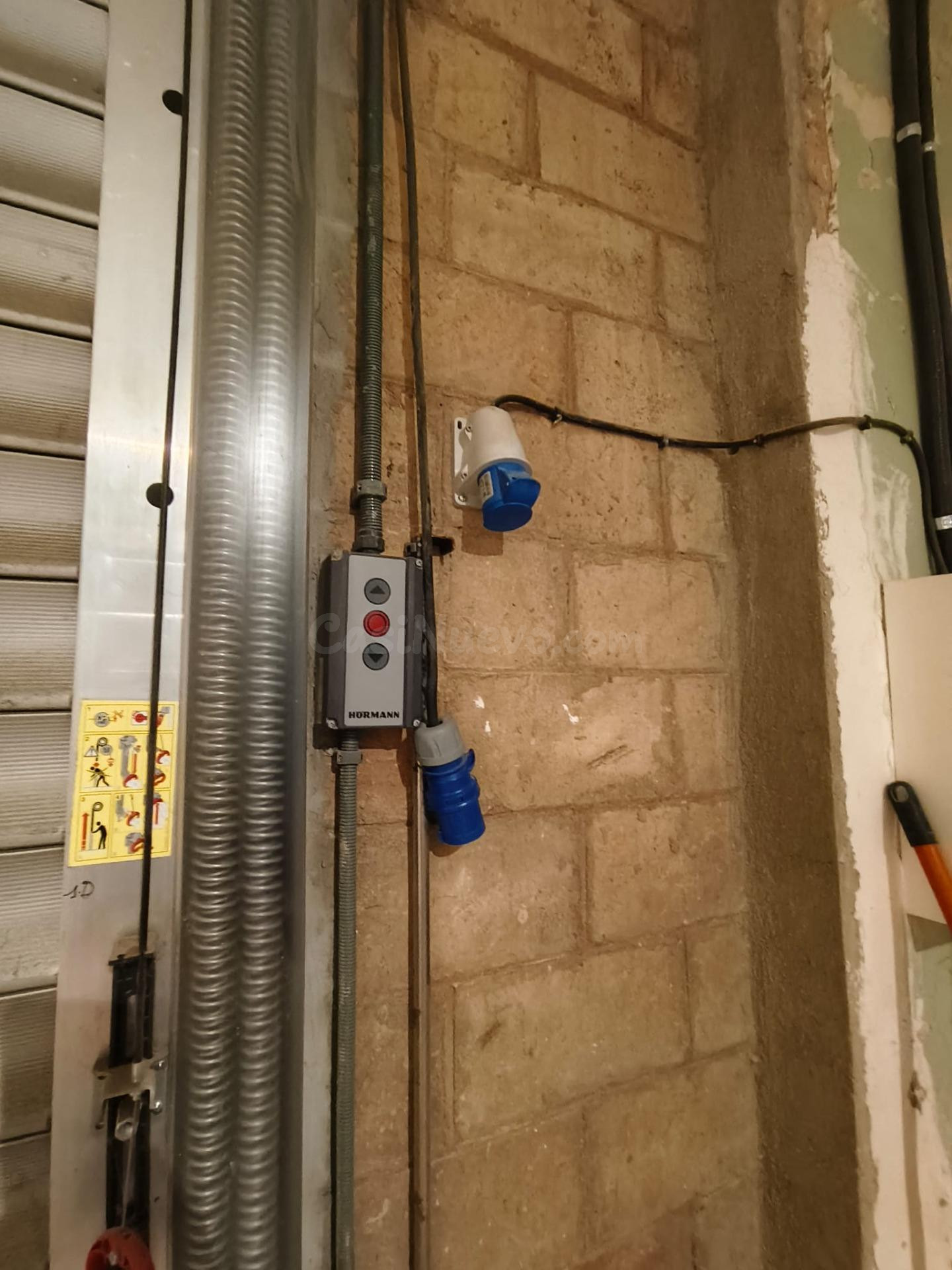 Gran Oportunitat: Local-Garatge de 267 m2 amb un Potencial I - foto 2