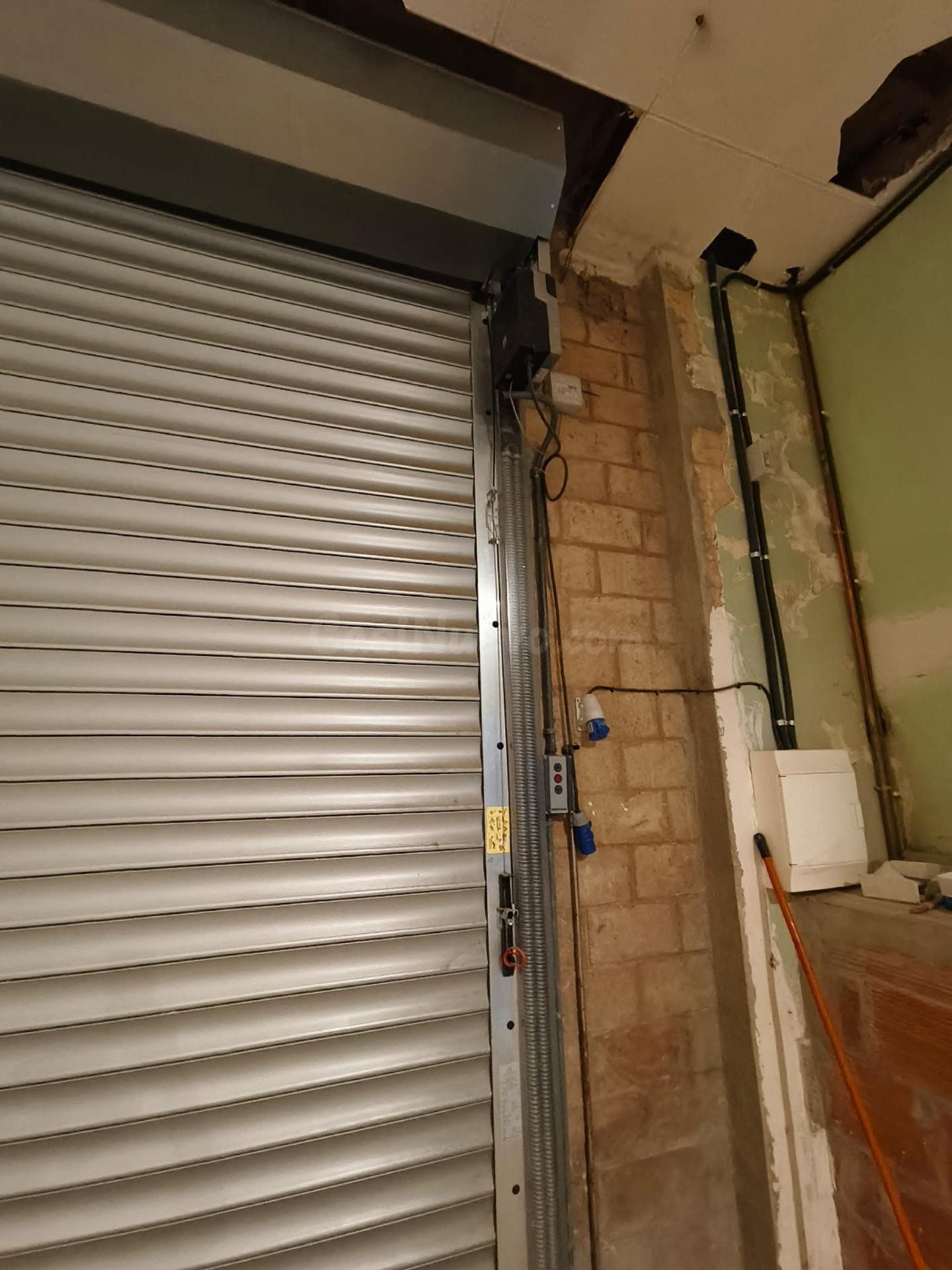 Gran Oportunitat: Local-Garatge de 267 m2 amb un Potencial I - foto 4