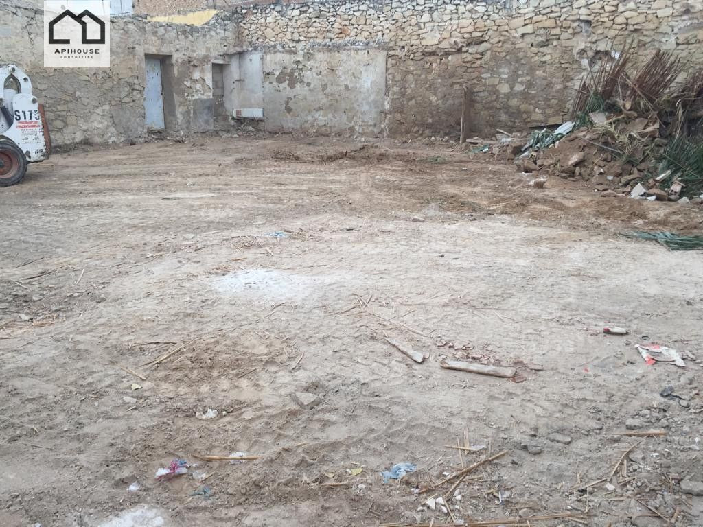 APIHOUSE ALQUILA CON OPCION A COMPRA SOLAR EDIFICABLE EN MON - foto 2