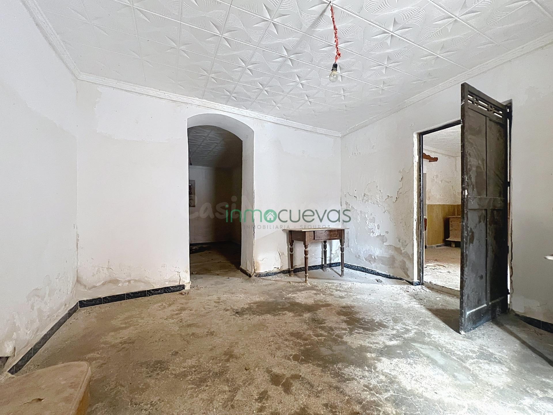 Amplio Adosado en Cuevas del Almanzora por €50,000 - foto 2