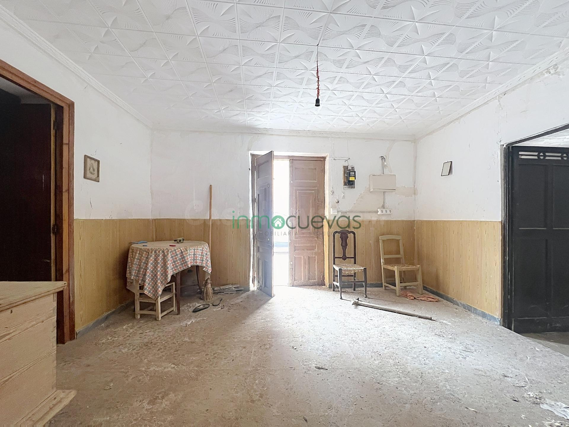 Amplio Adosado en Cuevas del Almanzora por €50,000 - foto 3