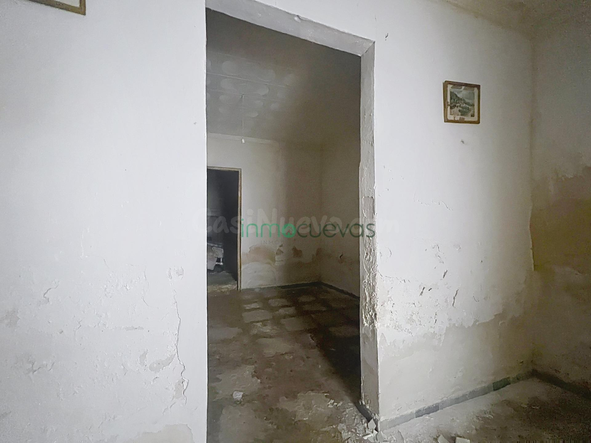 Amplio Adosado en Cuevas del Almanzora por €50,000 - foto 5