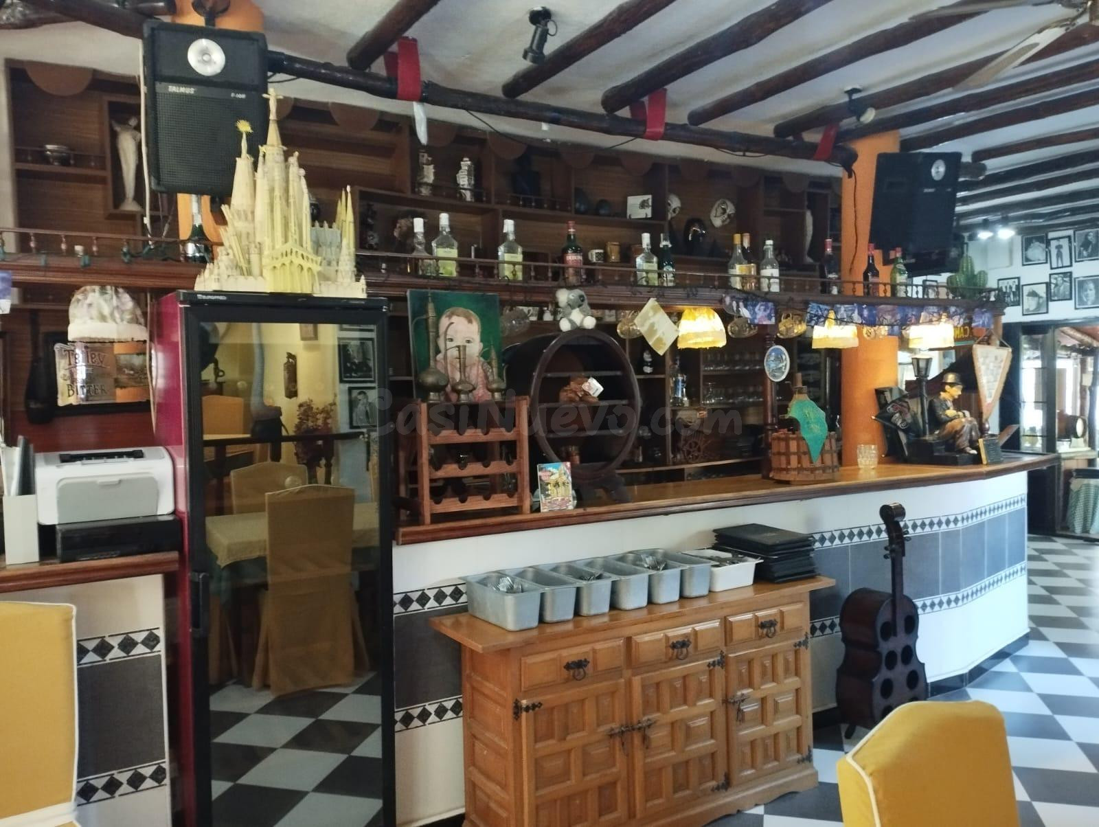 APIHOUSE ALQUILA CON OPCION A COMPRA RESTAURANTE Y VIVIENDA  - foto 4