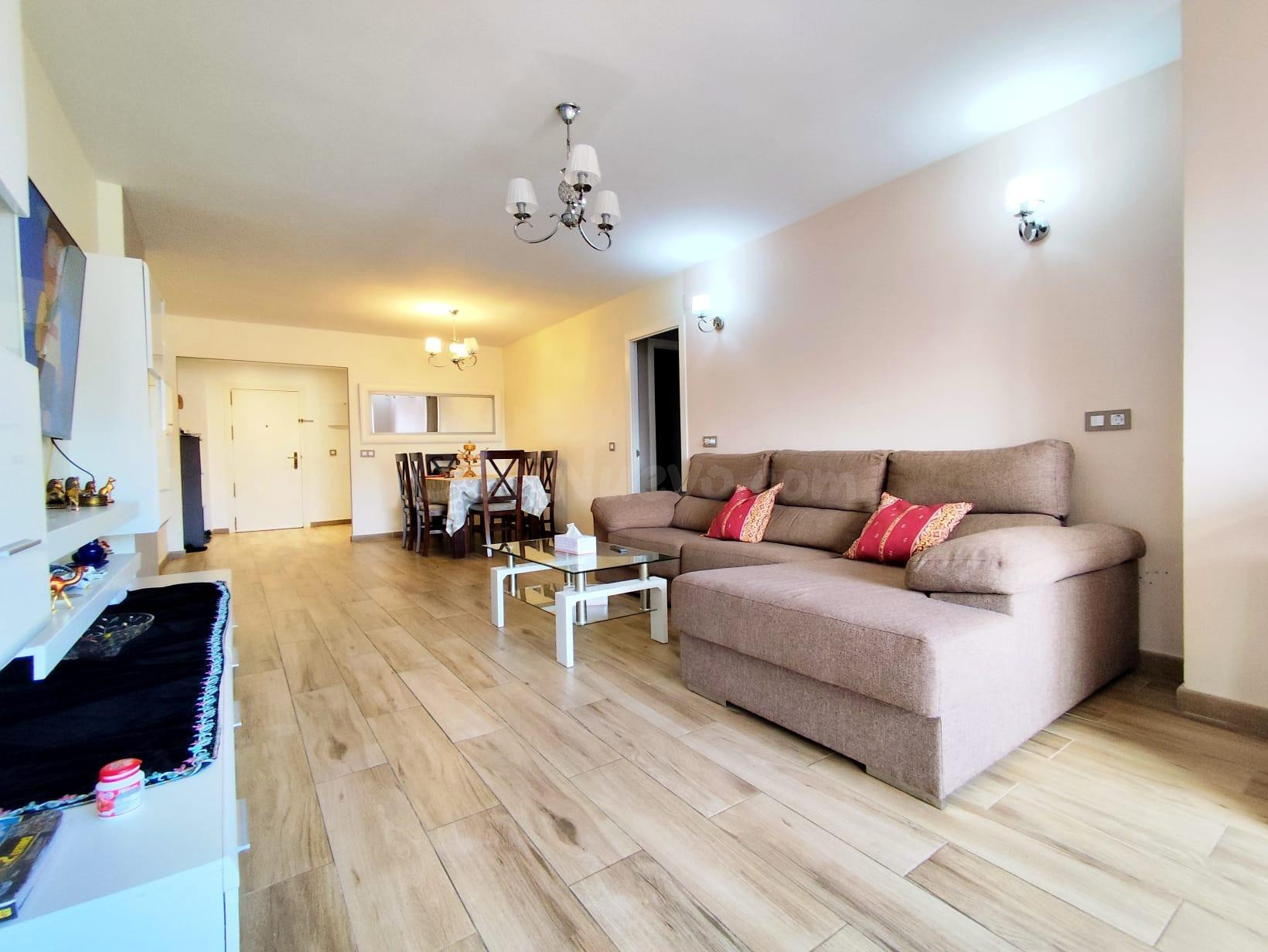 Luminosa y muy amplia vivienda en Torremolinos - foto 2