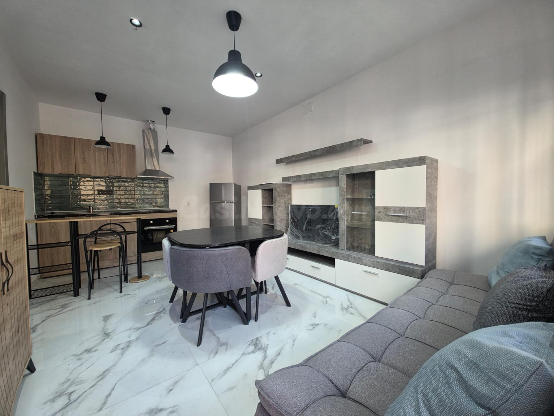 Apartamento completamente reformado en el centro de Torremol - foto 2