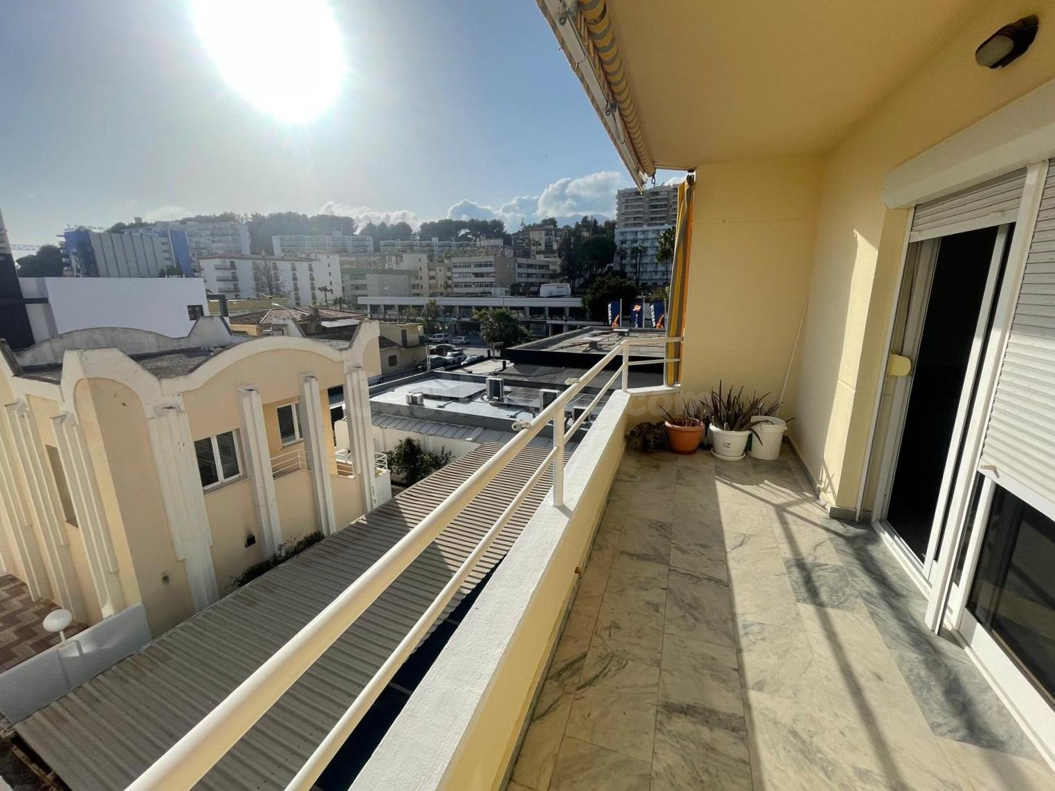 Vivienda situada en la Avenida Carlota Alessandri