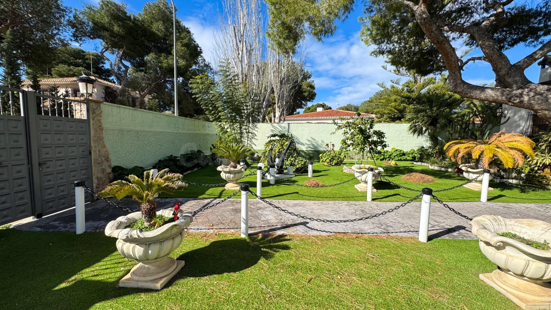 VILLA INDEPENDIENTE EN CAMPOAMOR - foto 4