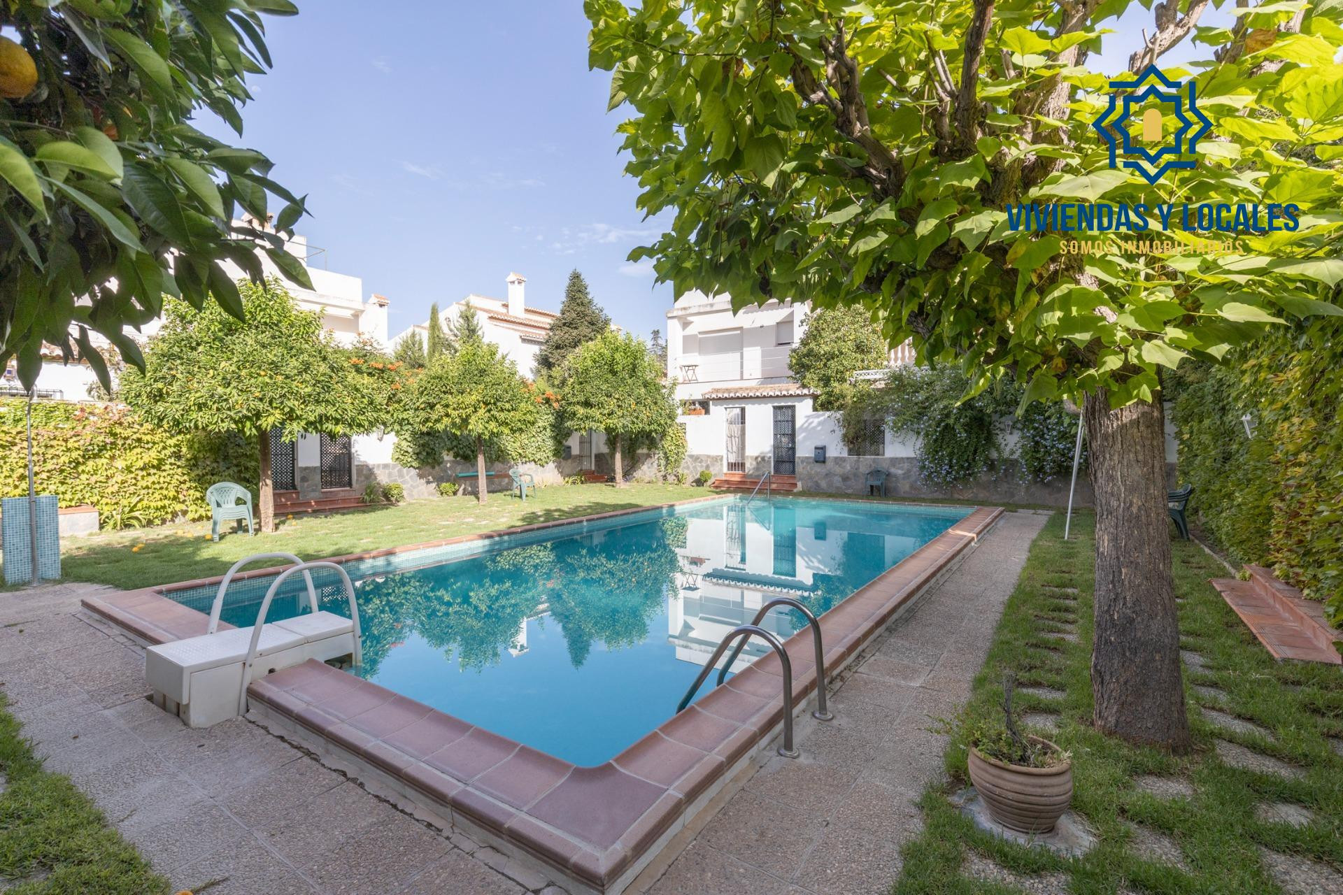 Exclusiva vivienda con piscina en la zona del Serrallo con p - foto 3