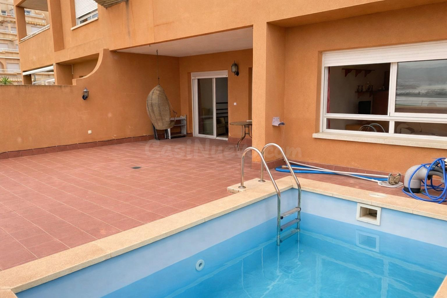 Vivienda con gran terraza y piscina privada en El Hornillo