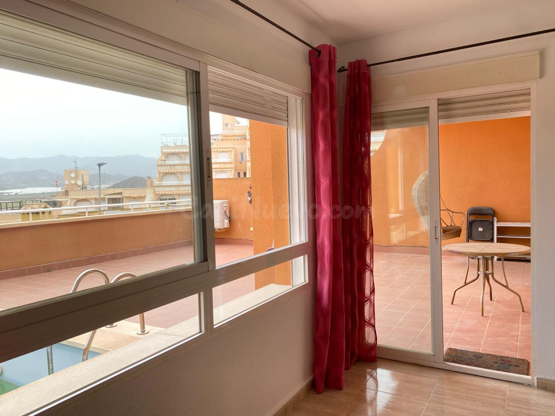 Vivienda con gran terraza y piscina privada en El Hornillo - foto 3